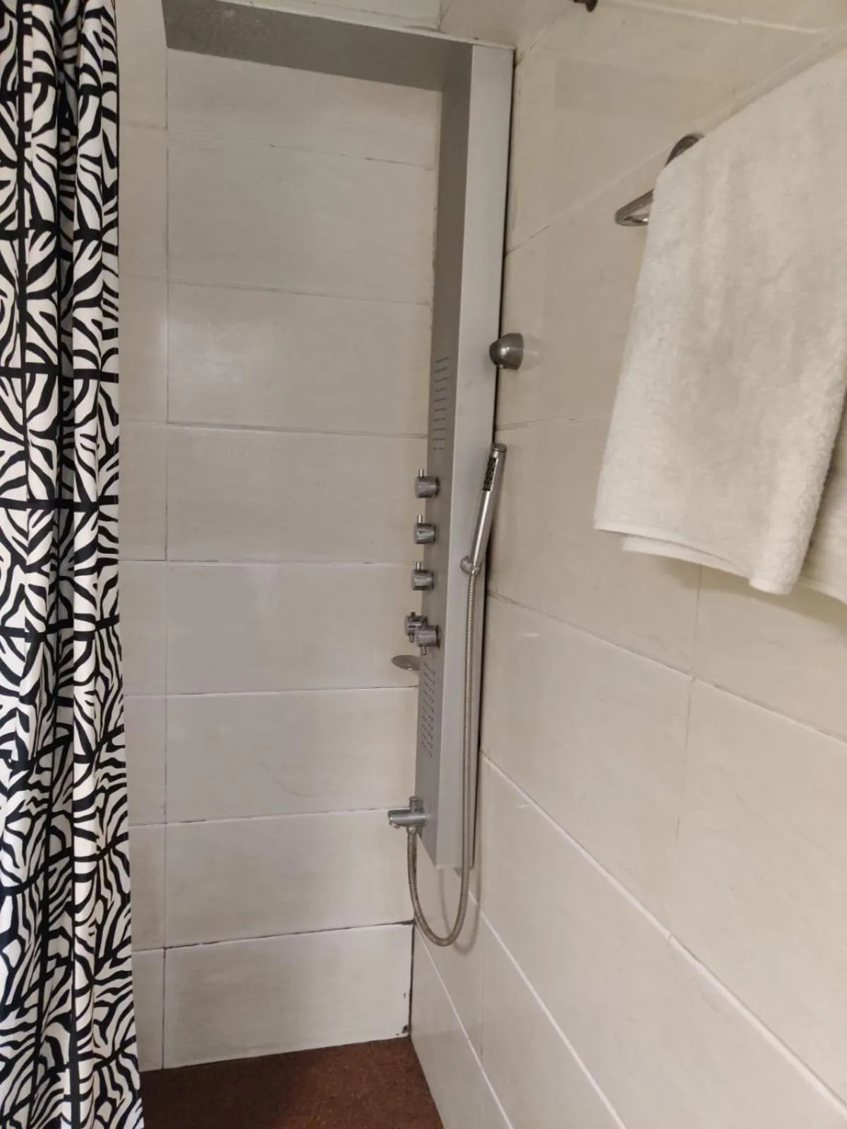 Bathroom in Vandana's Bed and breakfast