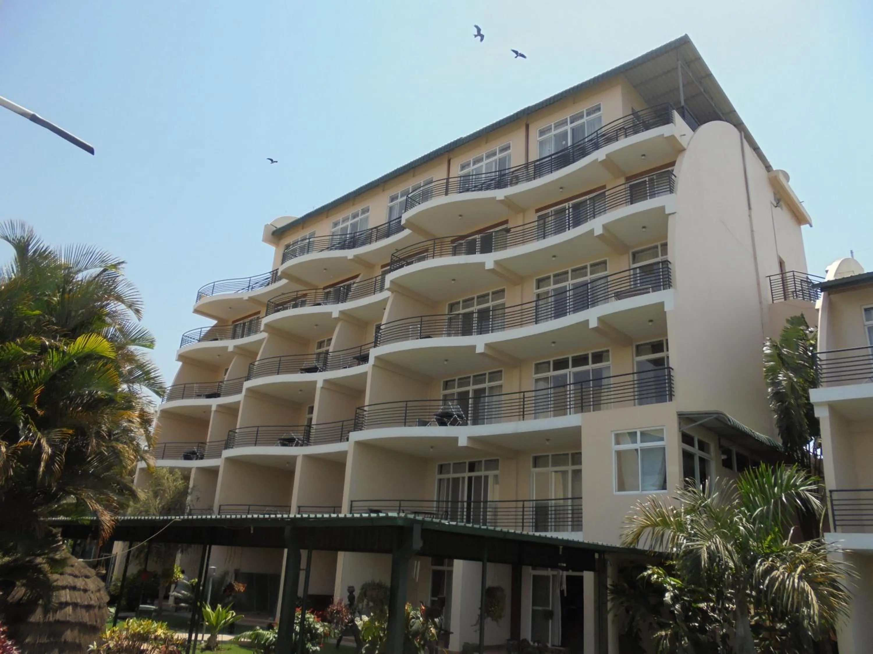 Property building in Ryan's Bay Hotel