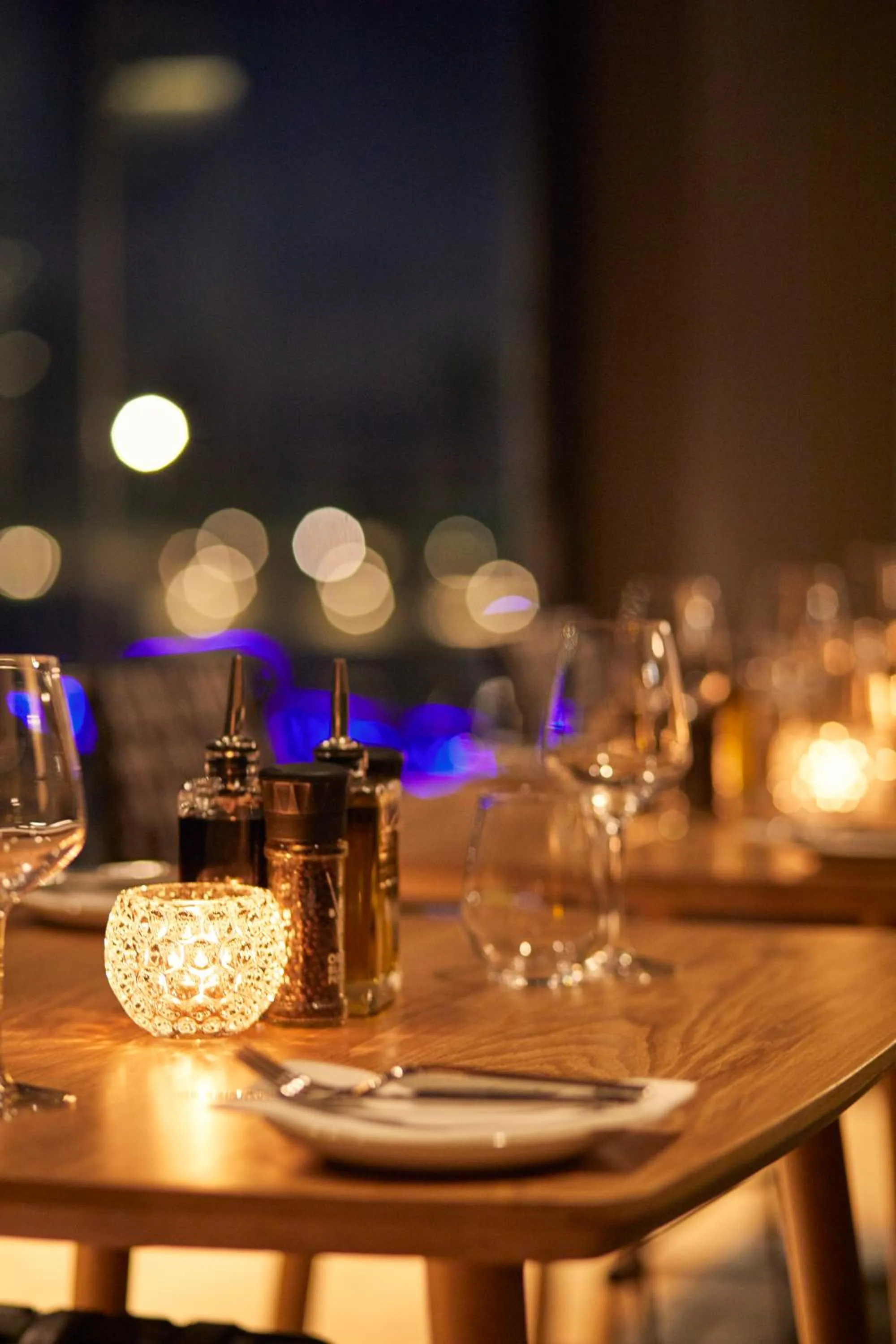 Restaurant/places to eat in Century City Hotel Bridgewater