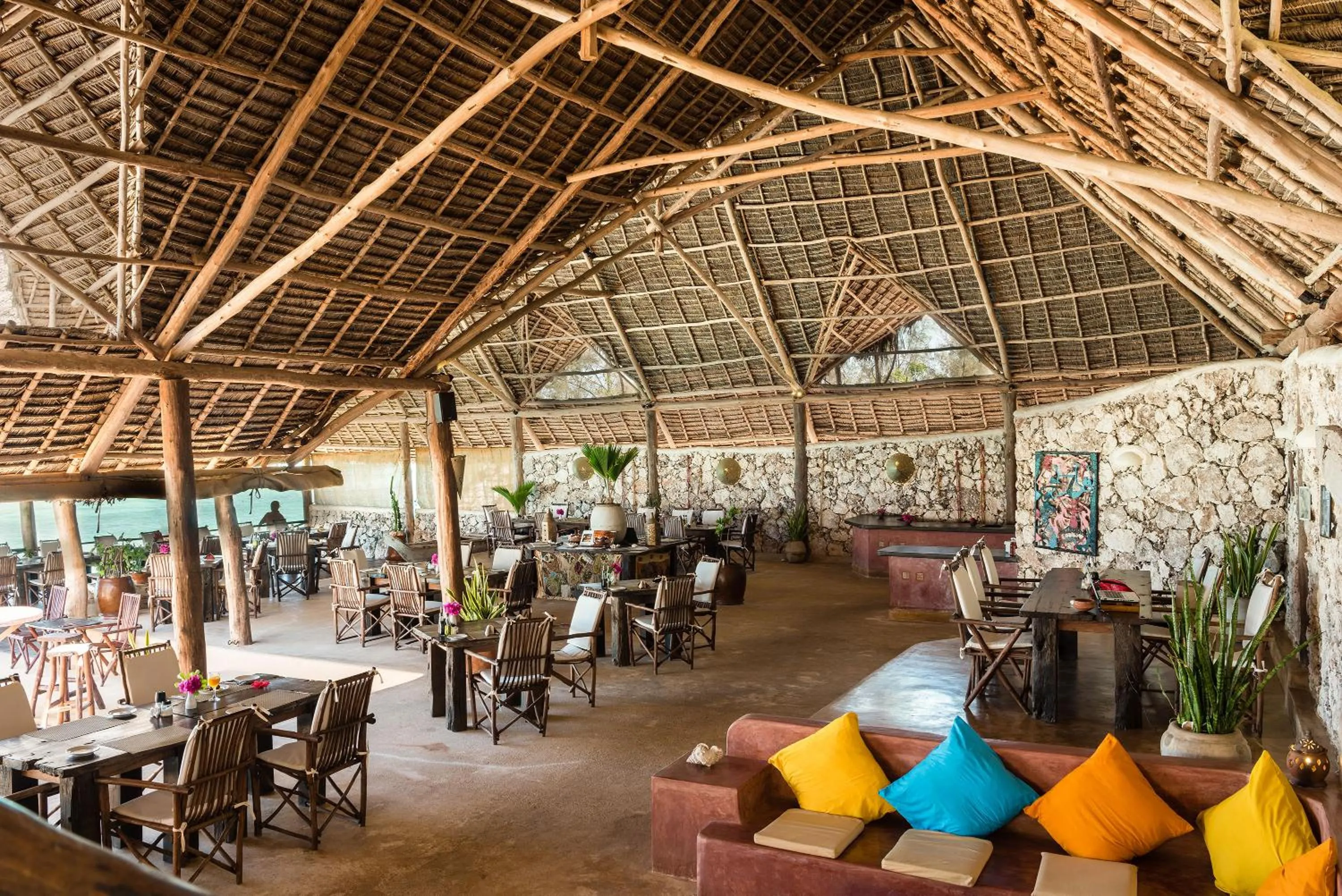 Restaurant/places to eat in Sunshine Marine Lodge