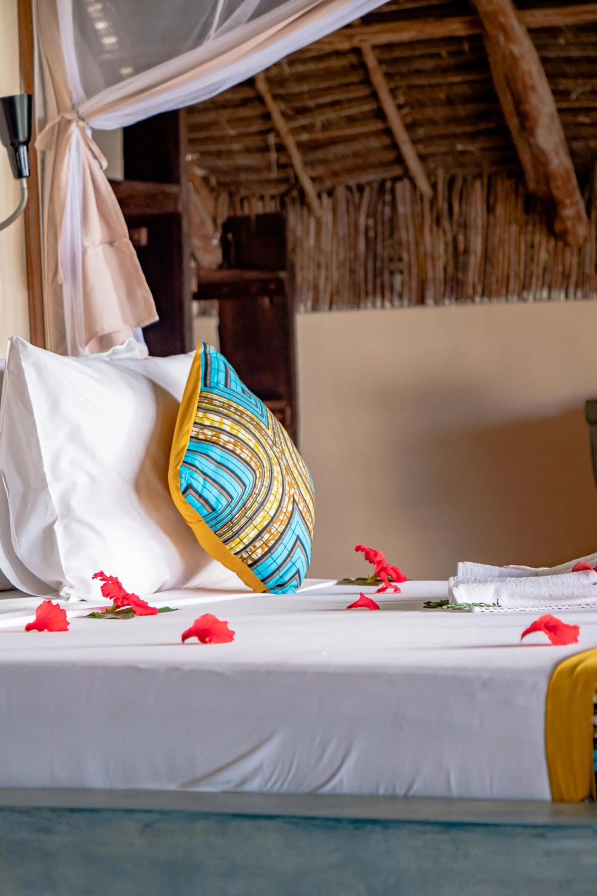 Decorative detail, Bed in Sunshine Marine Lodge