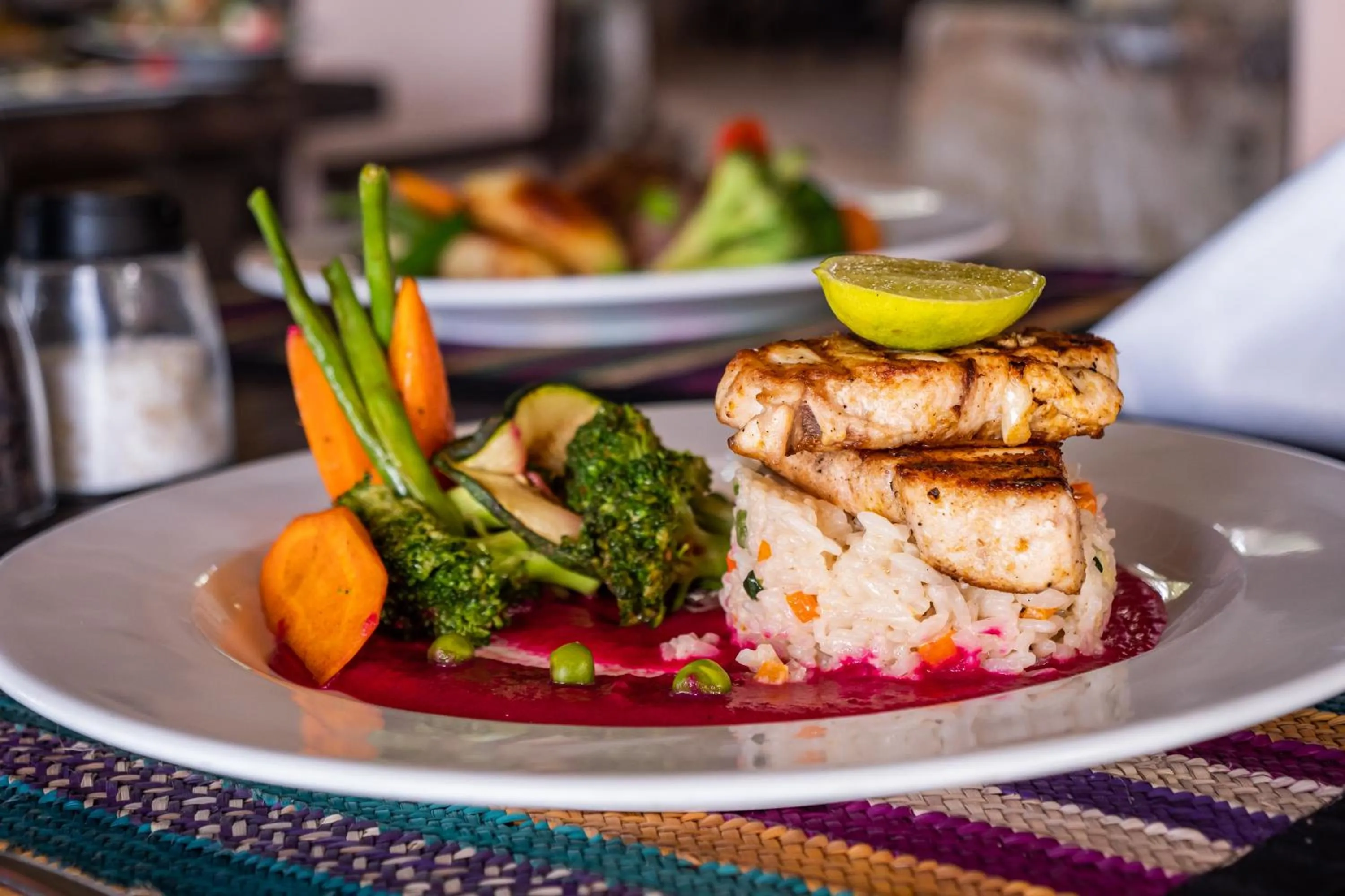 Restaurant/places to eat in Sunshine Marine Lodge