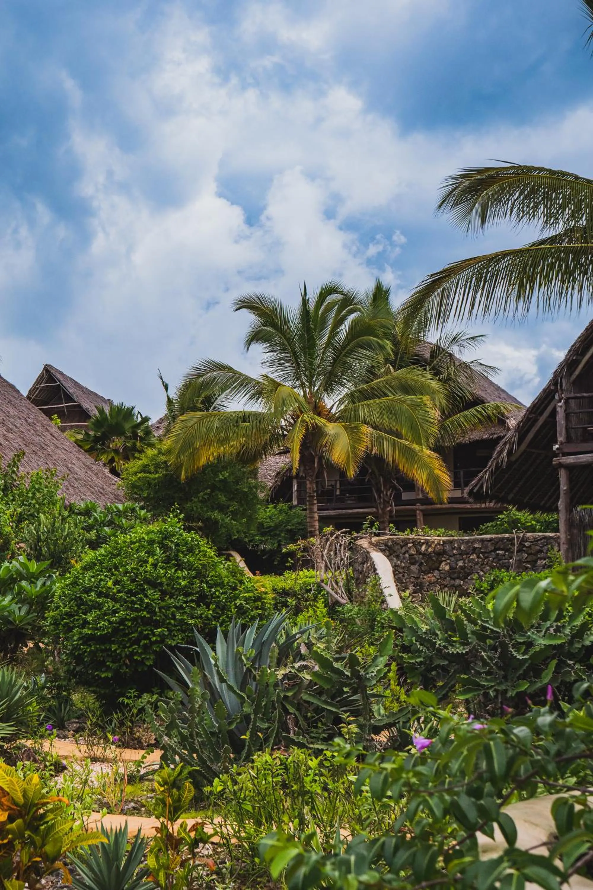 Property building in Sunshine Marine Lodge