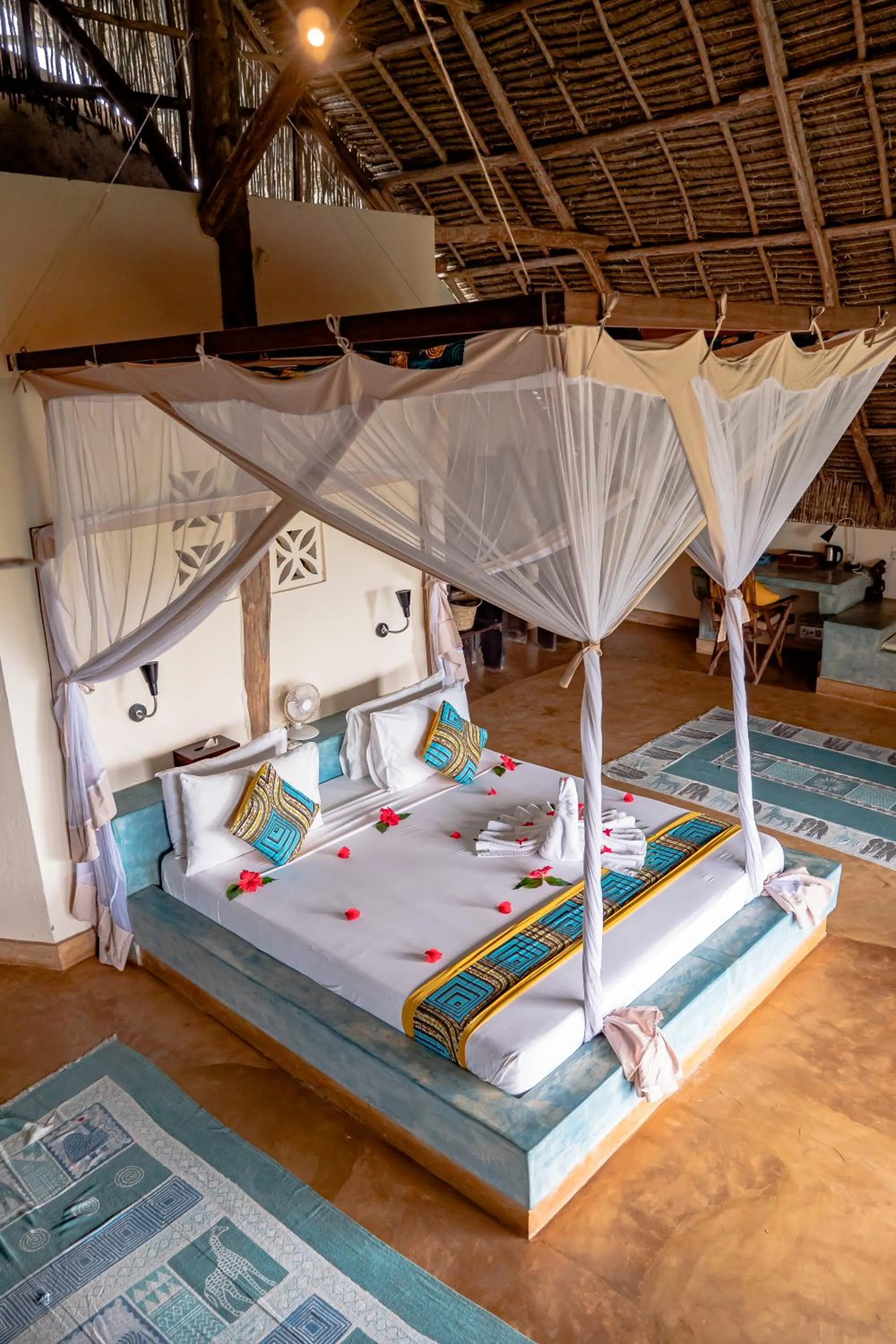 Bed in Sunshine Marine Lodge