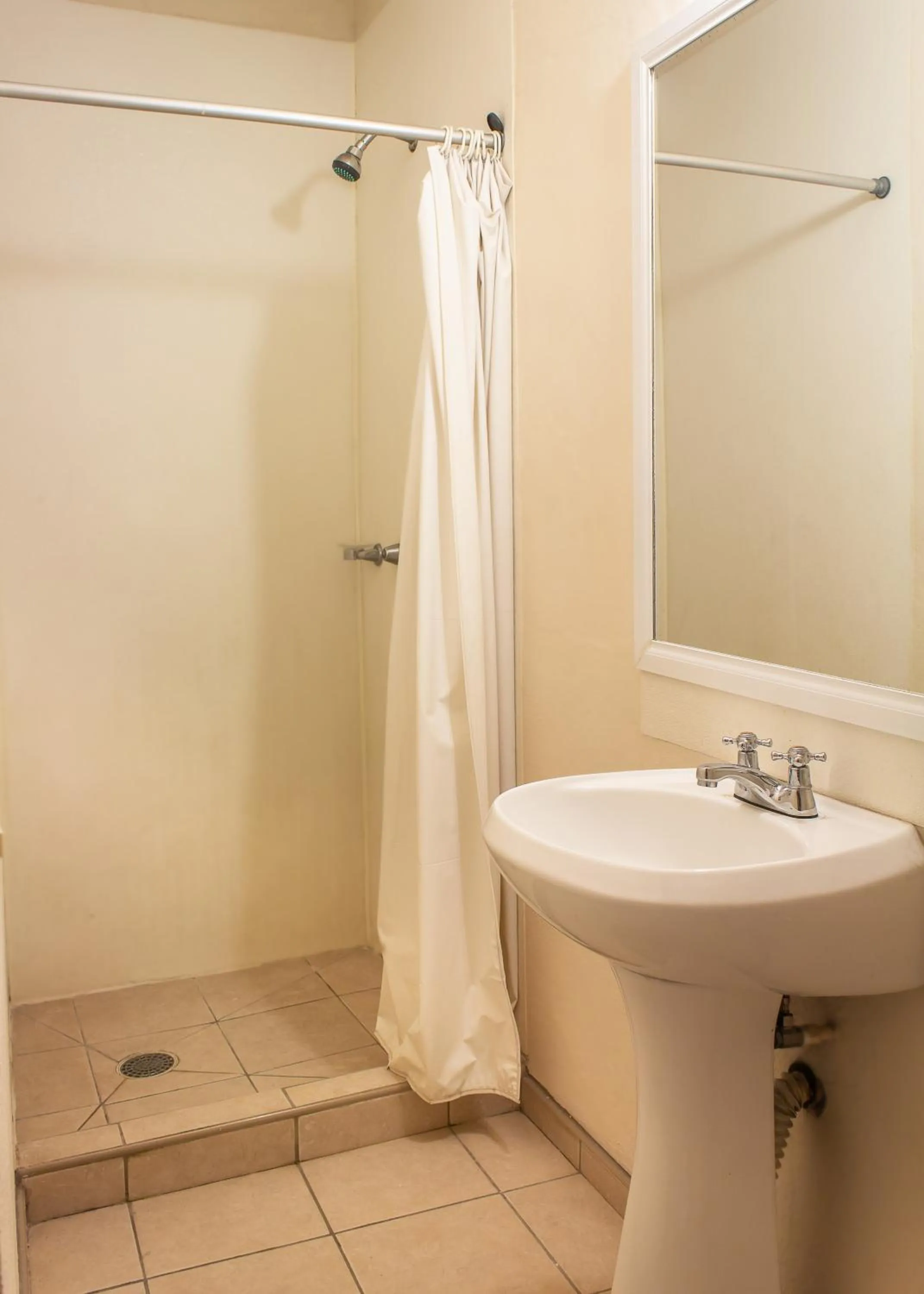 Bathroom in BONITTO INN® Manuel