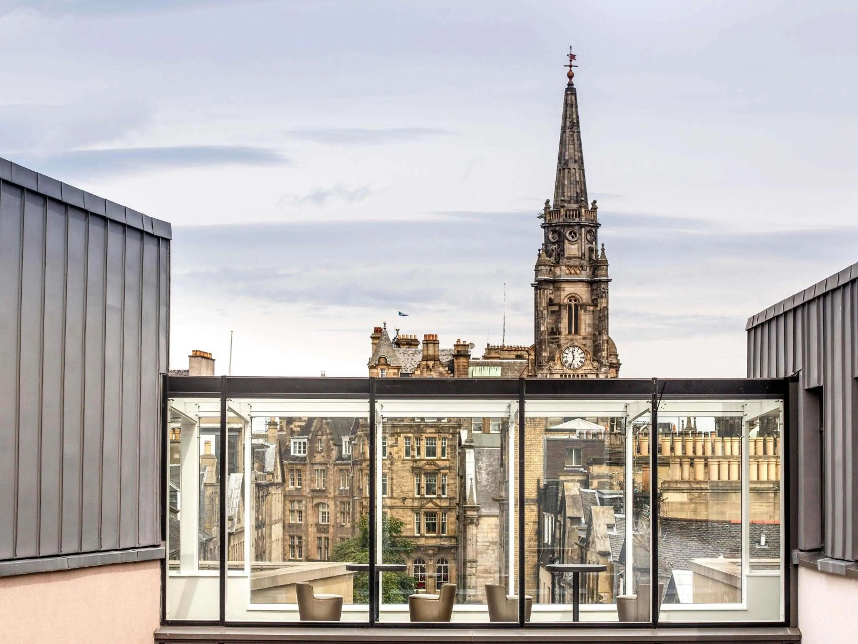 Property building in ibis Edinburgh Centre South Bridge – Royal Mile