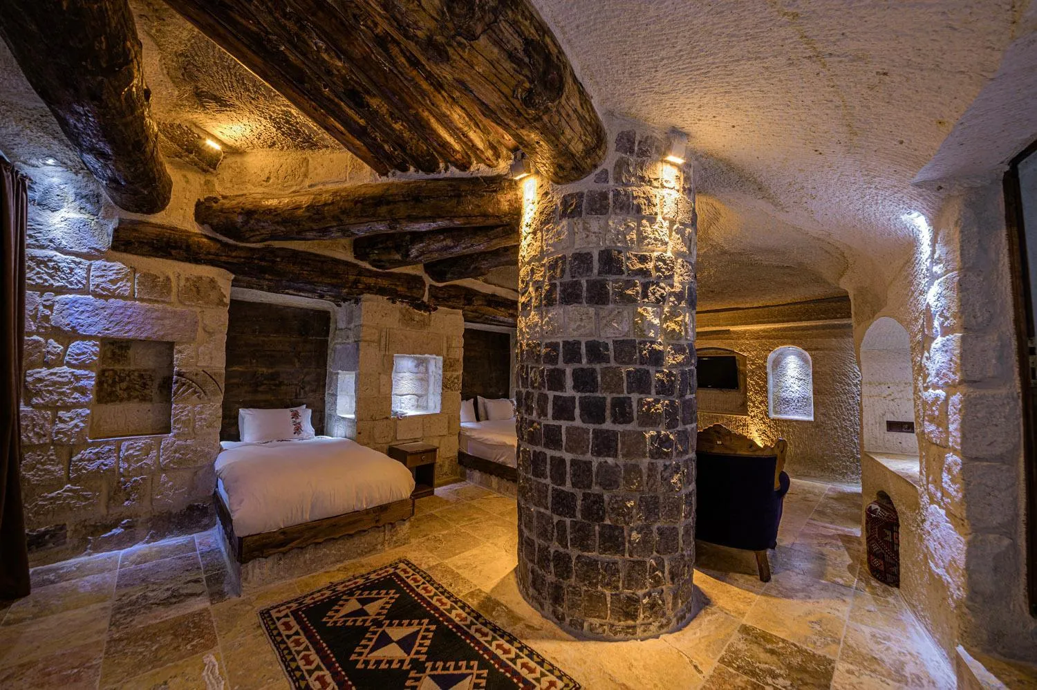 Photo of the whole room, Bed in Konak Bezirhane Cave Otel