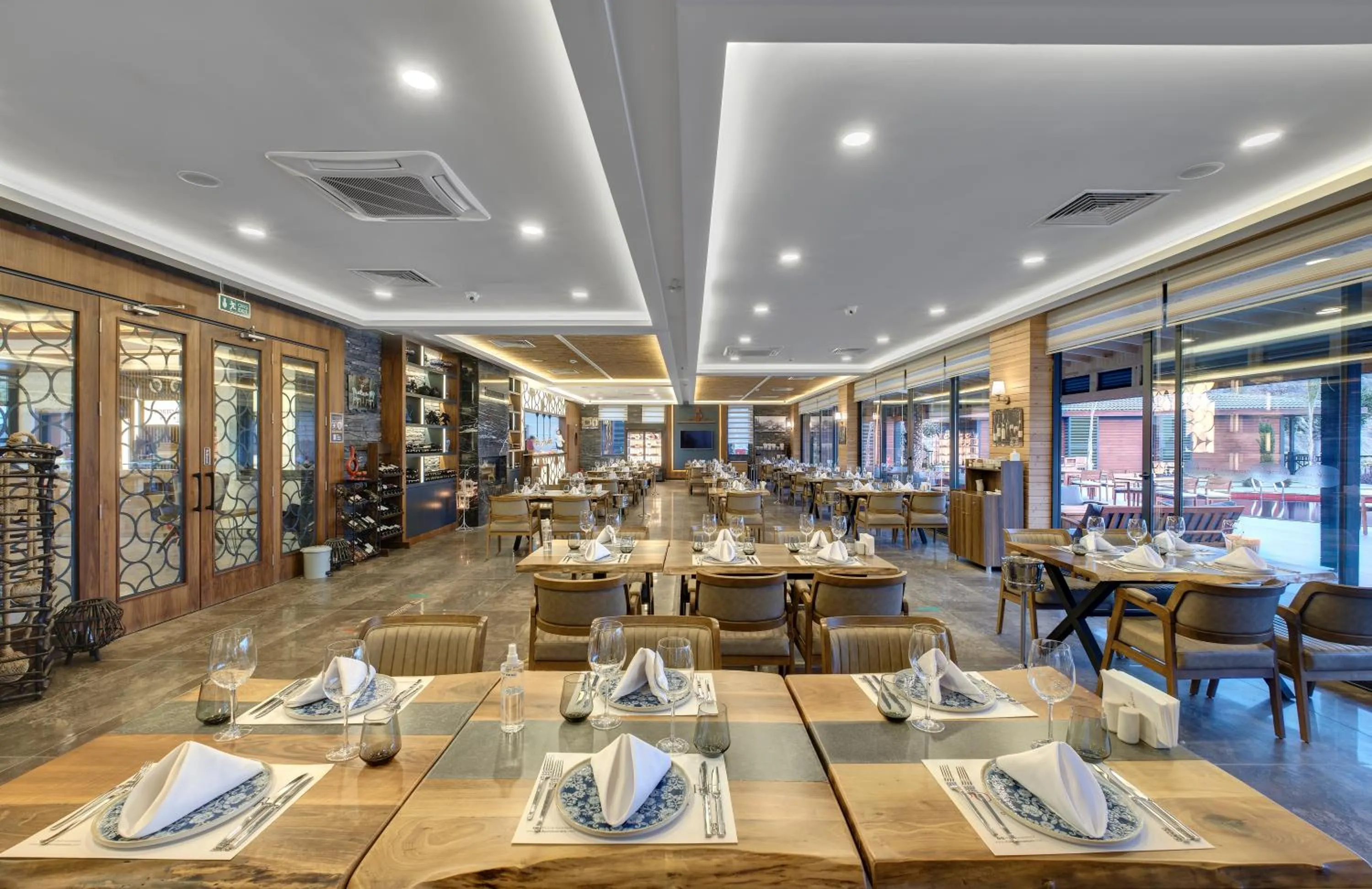 Restaurant/places to eat in Porto Amore Club Hotel