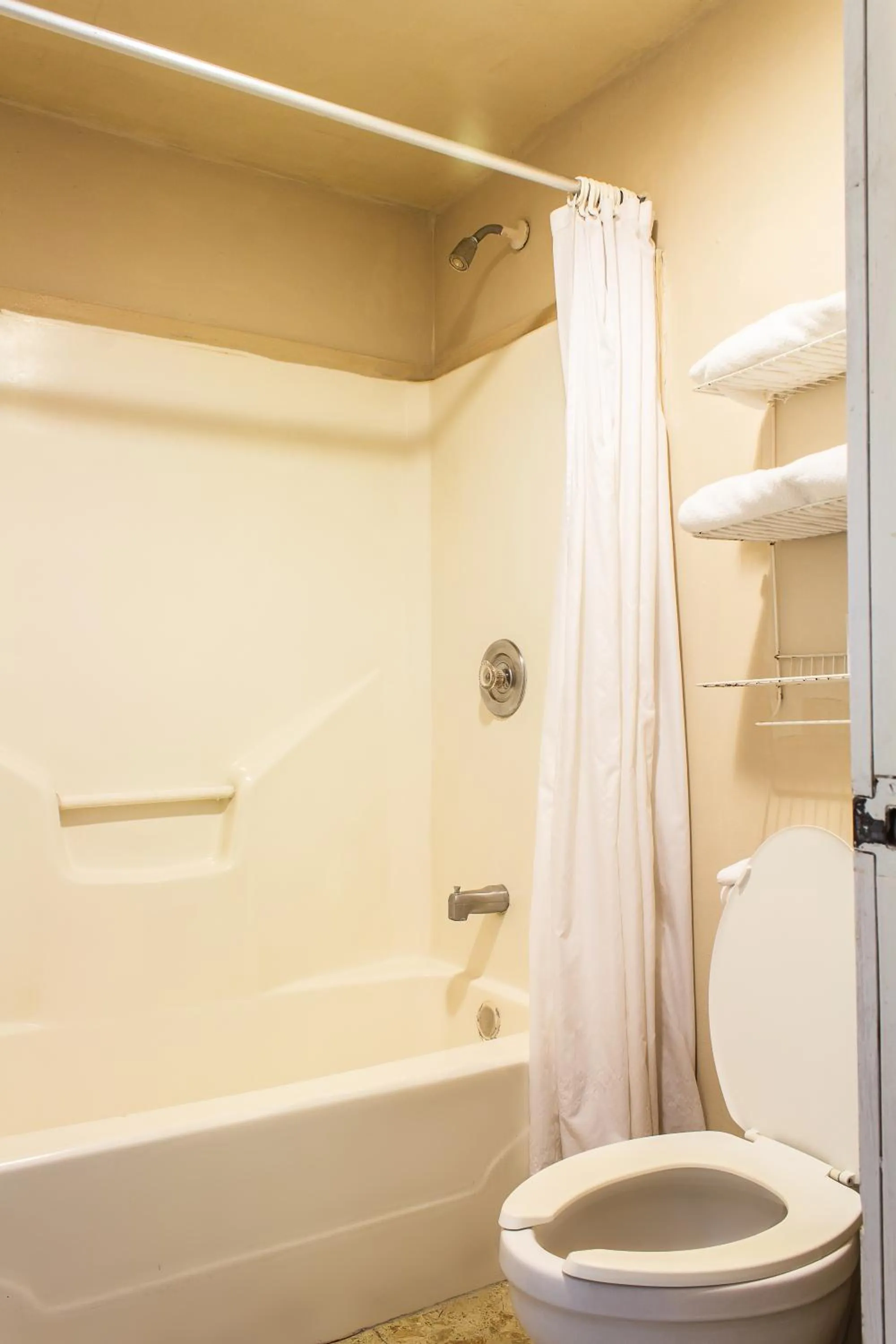 Bathroom in BONITTO INN® Gonzalez