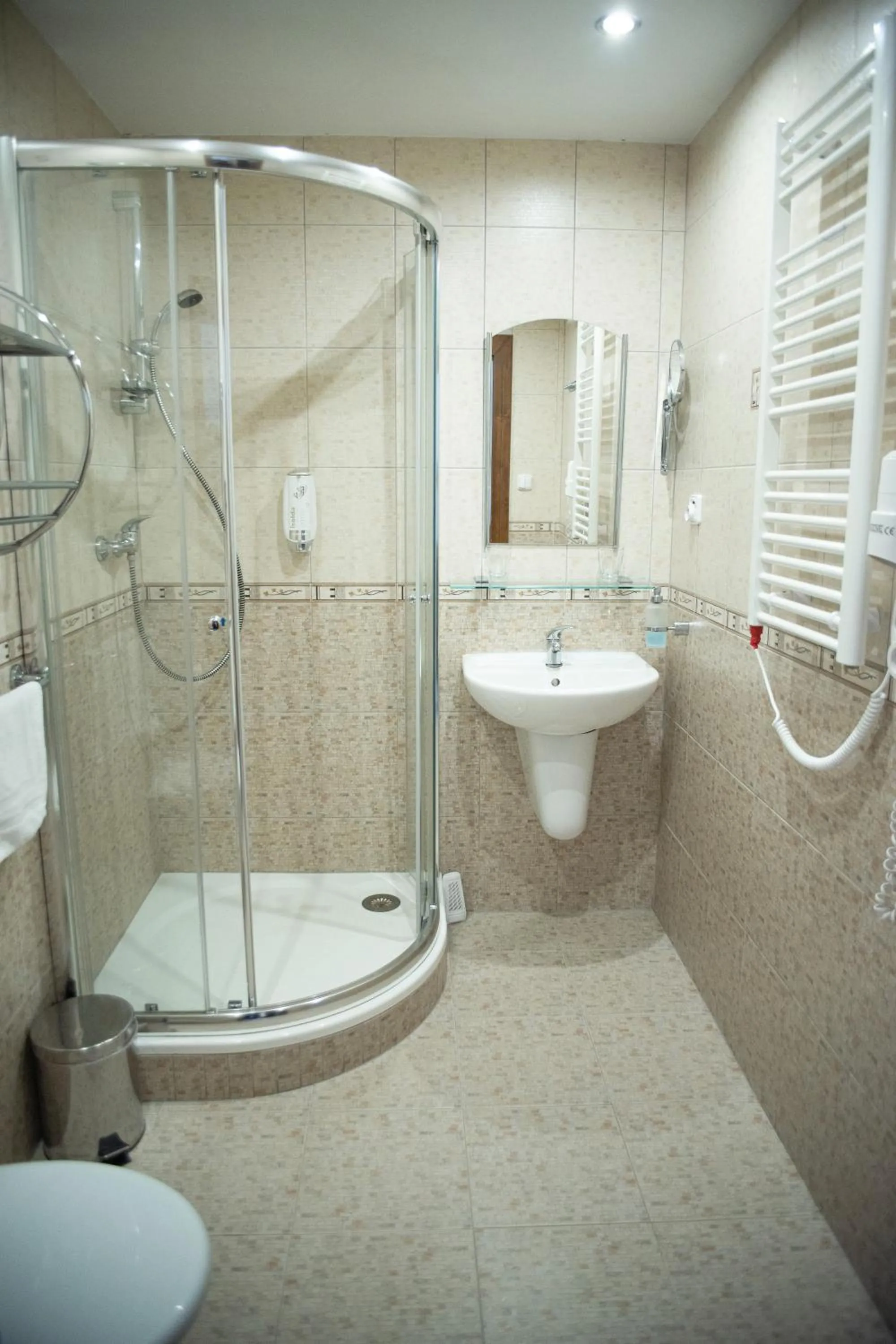 Shower in Hotel Jelinek