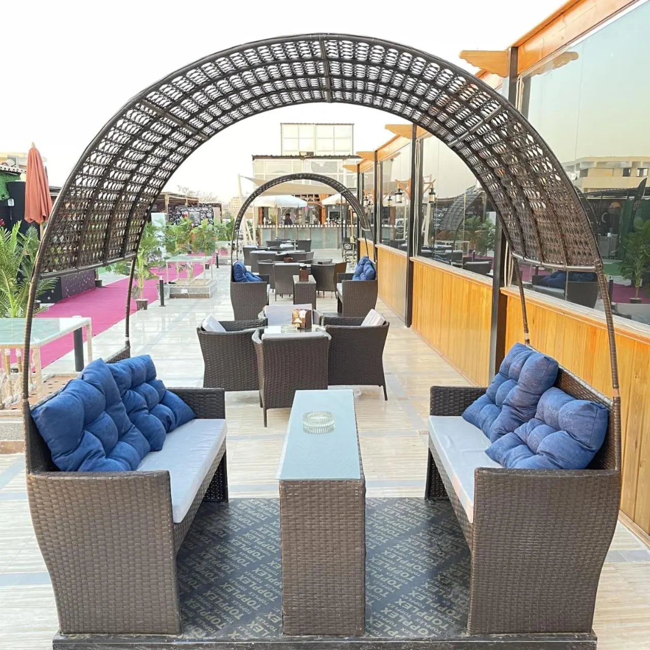 Restaurant/places to eat in Regency Pyramids Hotel