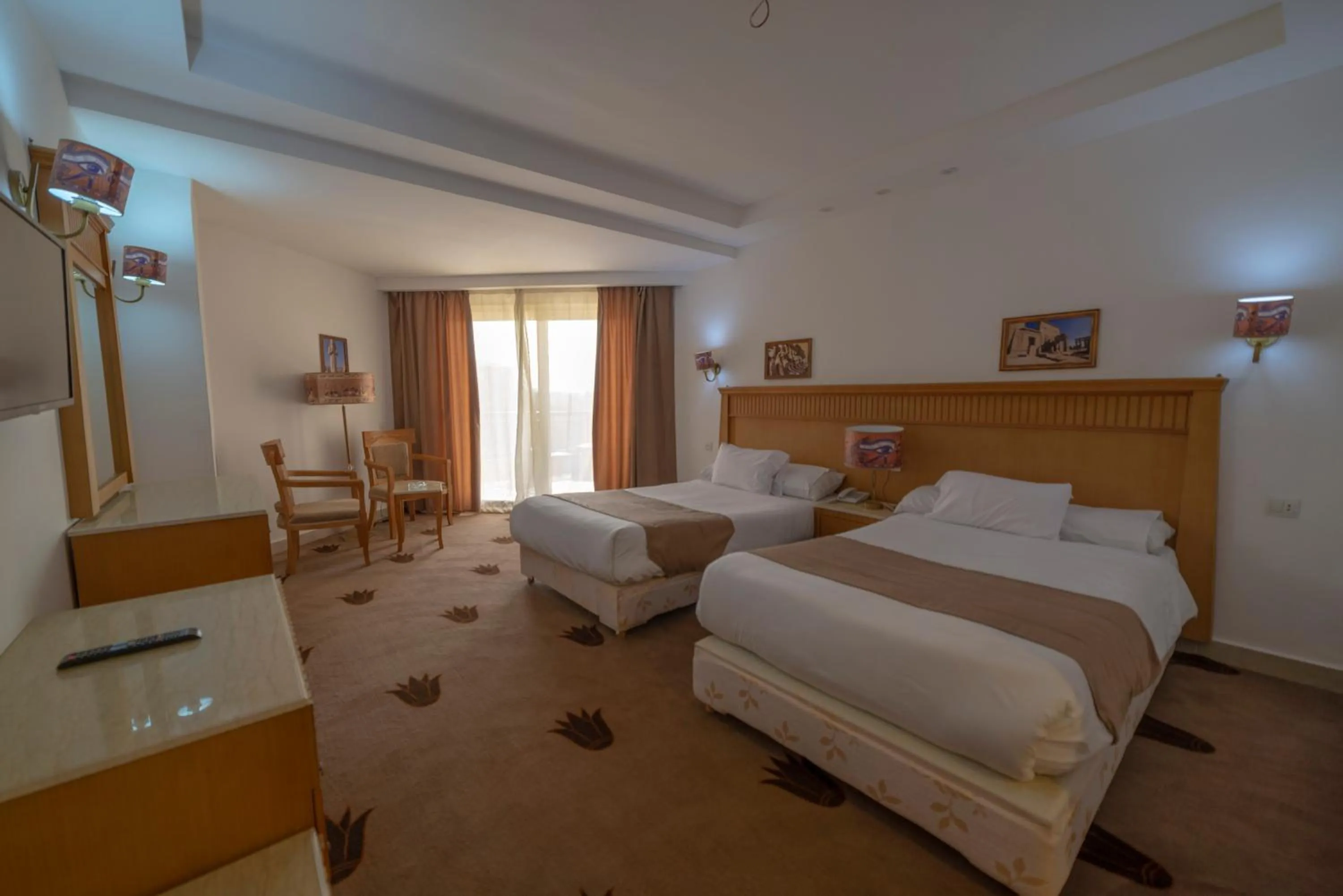 Bedroom, Bed in Regency Pyramids Hotel