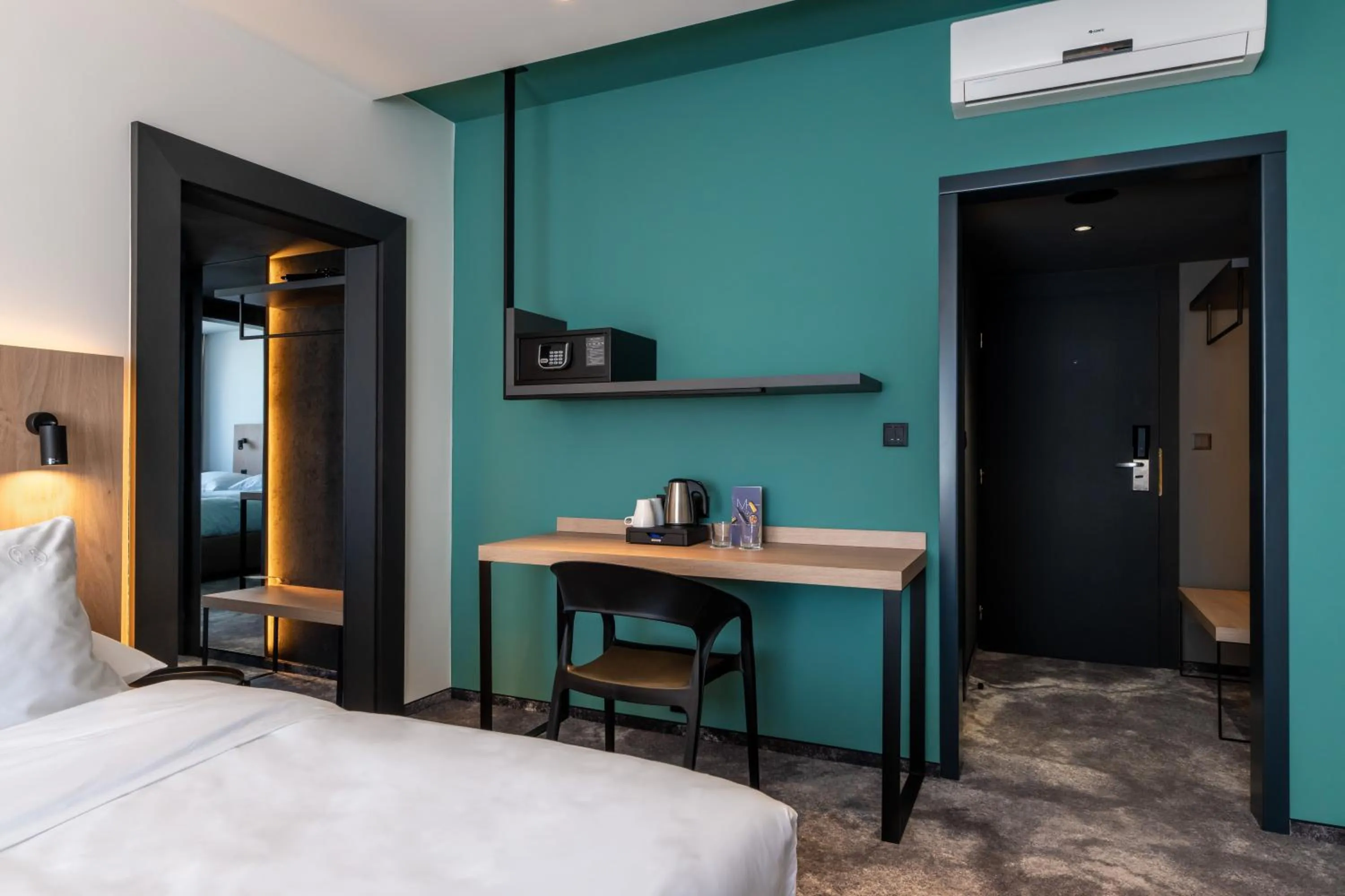 safe, Bed in OREA Congress Hotel Brno