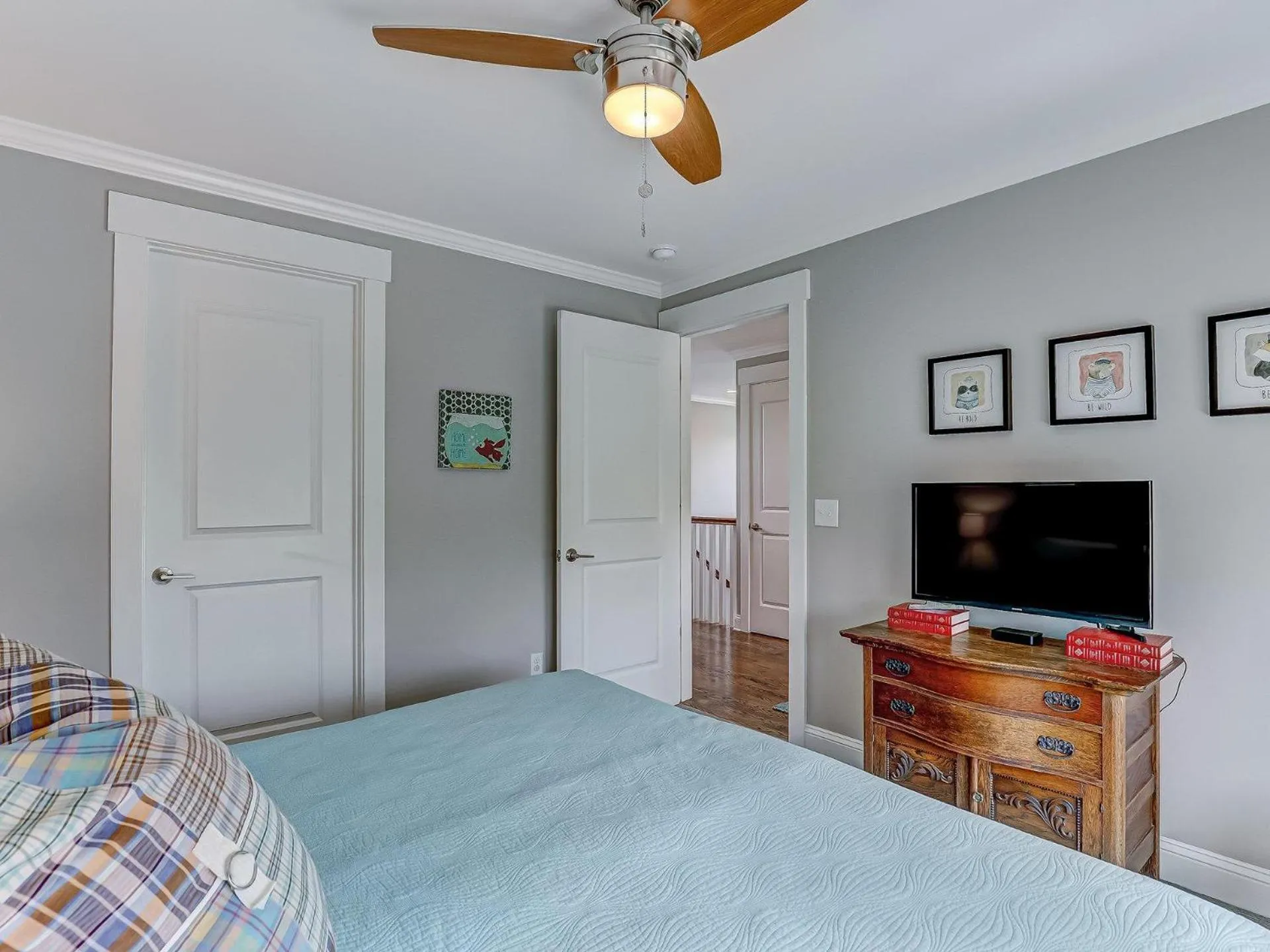 Bed in Oyster Shooter