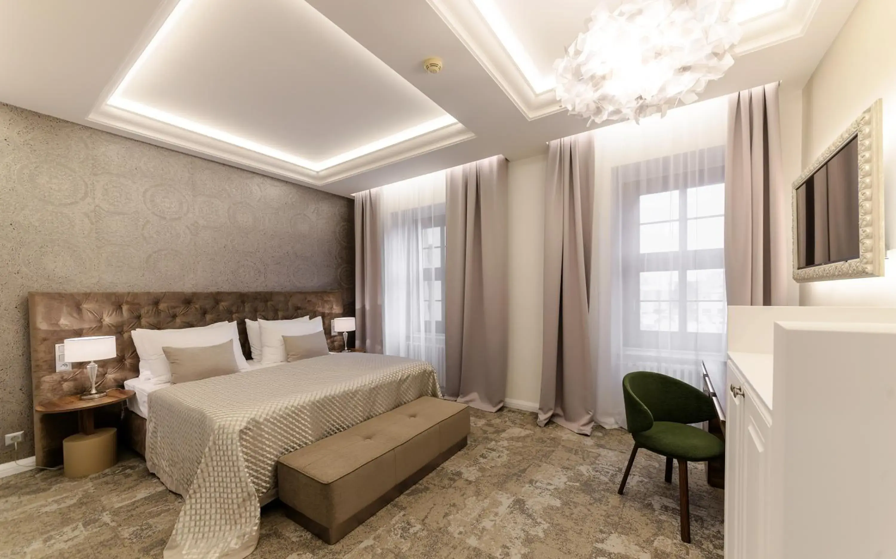 Family Room with Shared Bathroom in Grandhotel Brno Family Room with Shared Bathroom in Grandhotel Brno