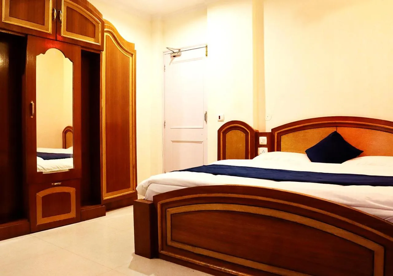 Bedroom in Hotel Sanawar View
