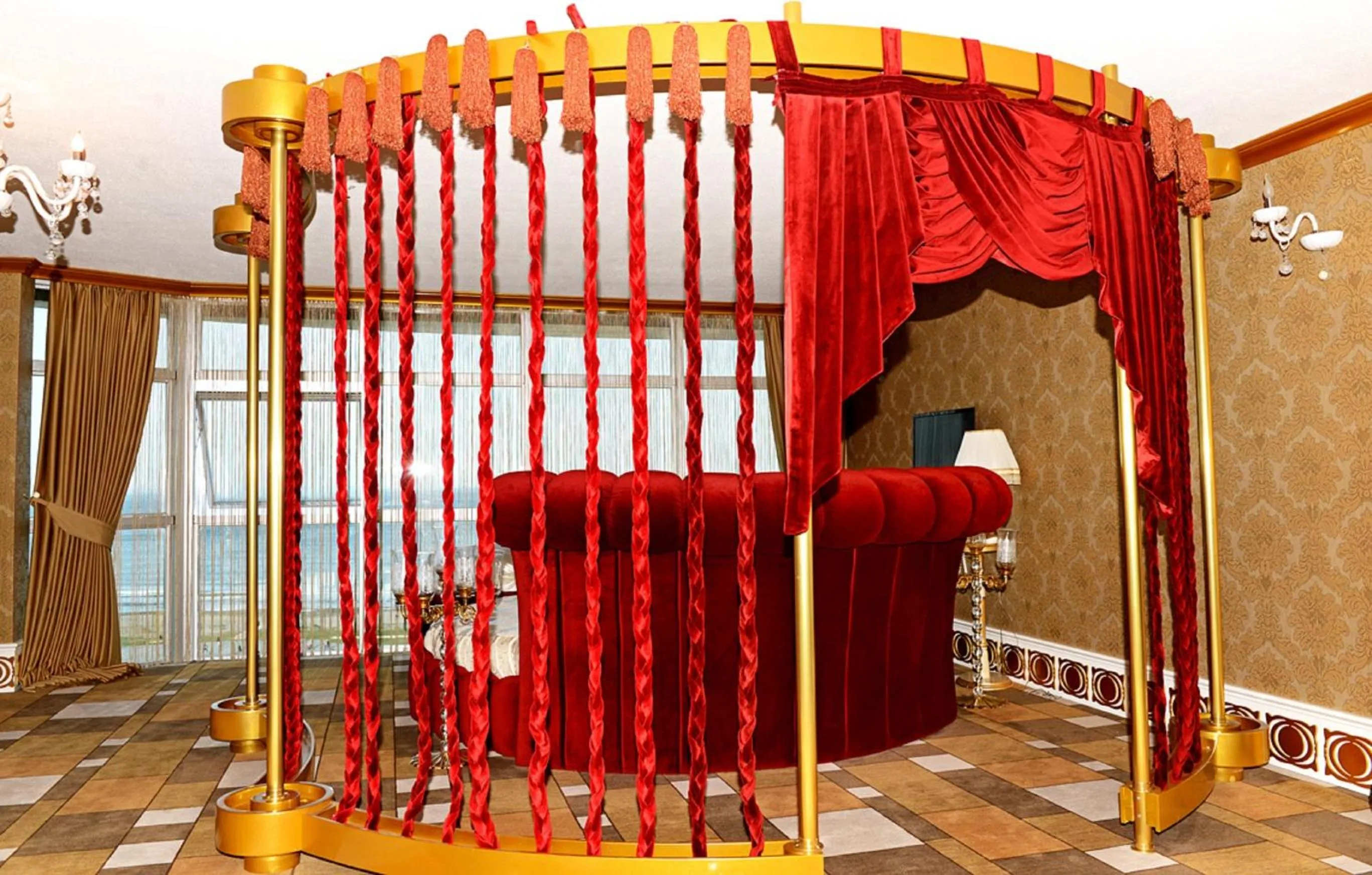 Photo of the whole room, Bed in Grand Amisos Hotel