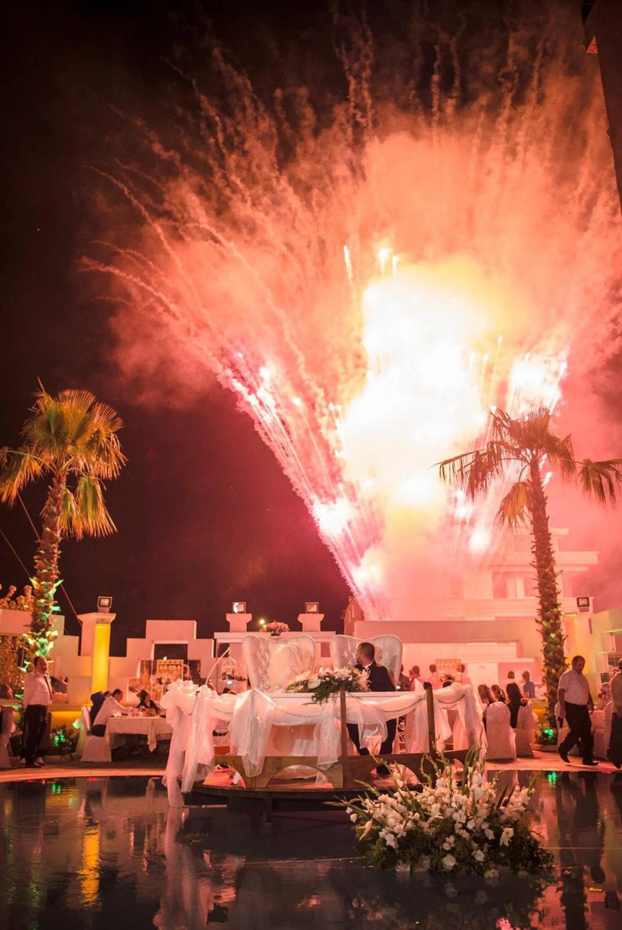 Swimming pool in Grand Amisos Hotel