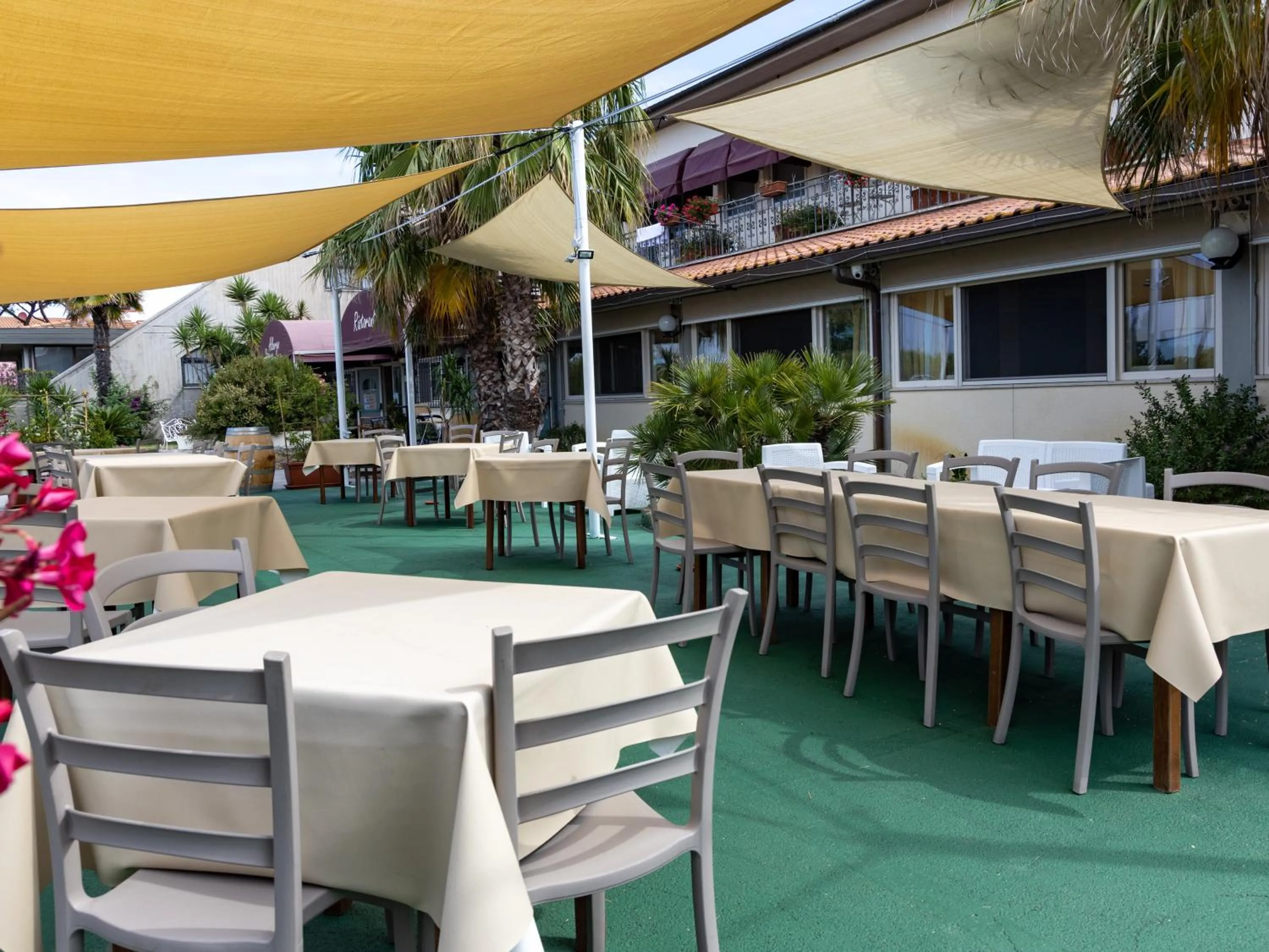 Property building in Hotel La Rosa Dei Venti