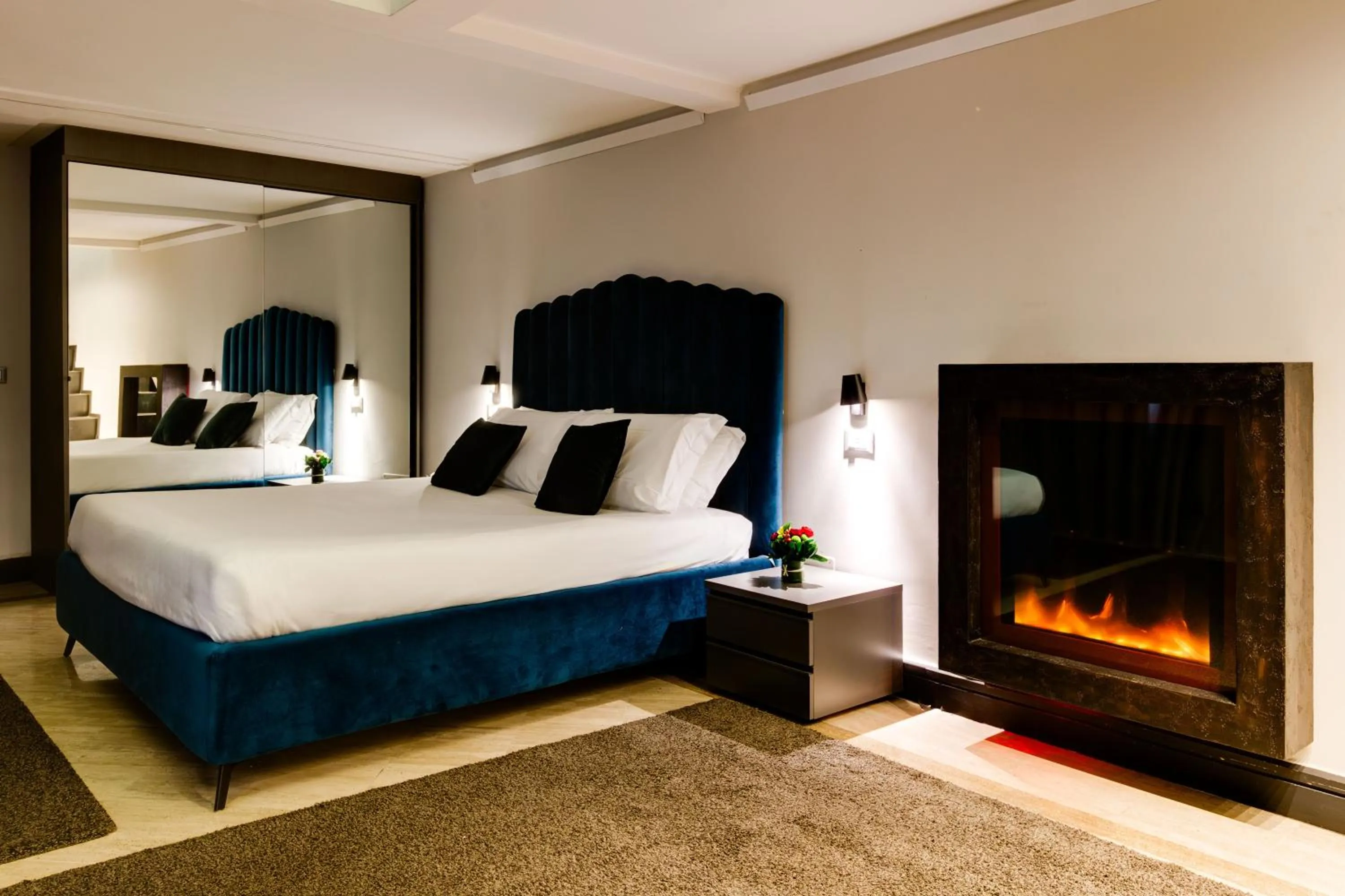 Bedroom, Bed in V Collection Piazza Farnese Luxury Suites