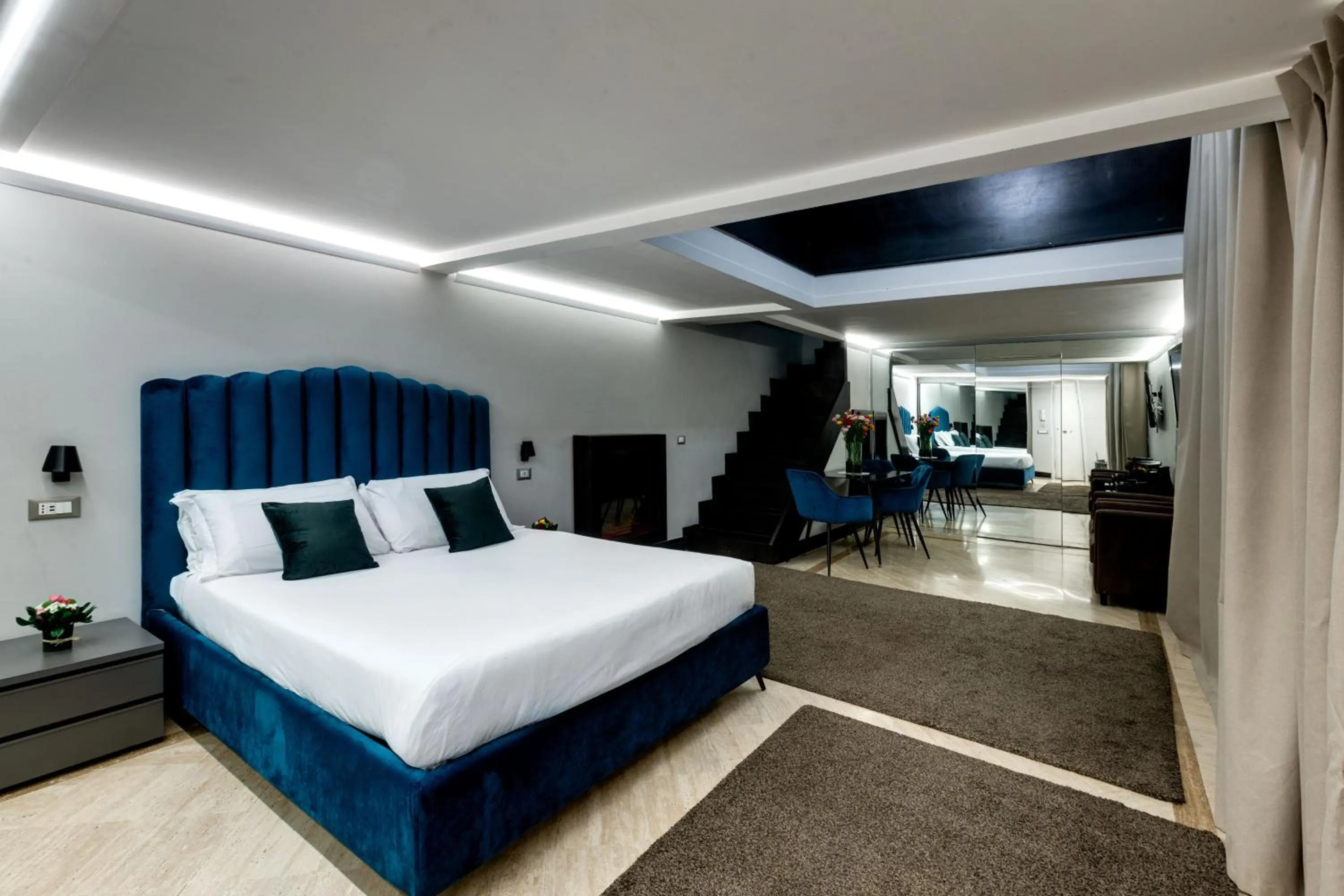 Bedroom, Bed in V Collection Piazza Farnese Luxury Suites