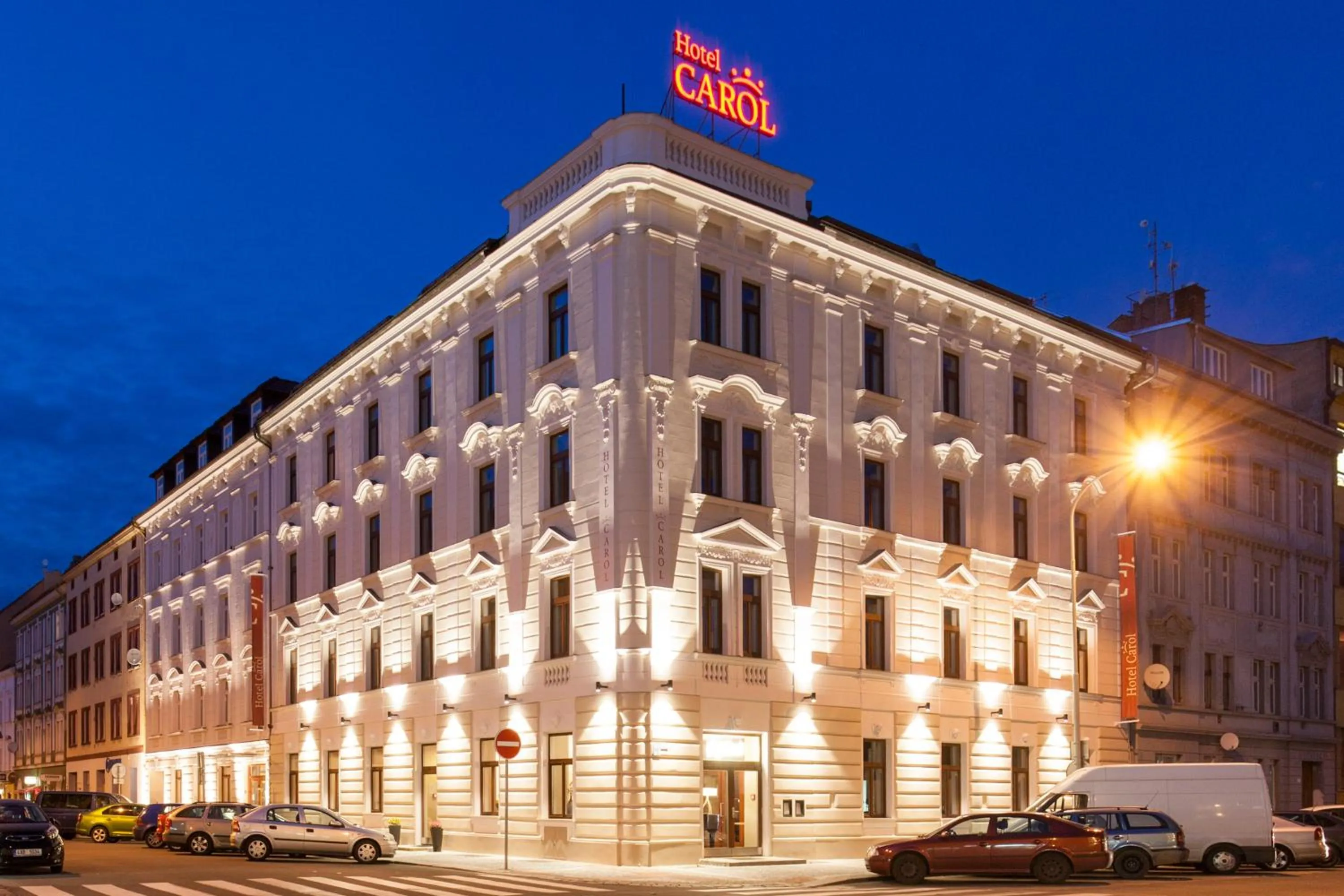 Facade/entrance in Hotel Carol