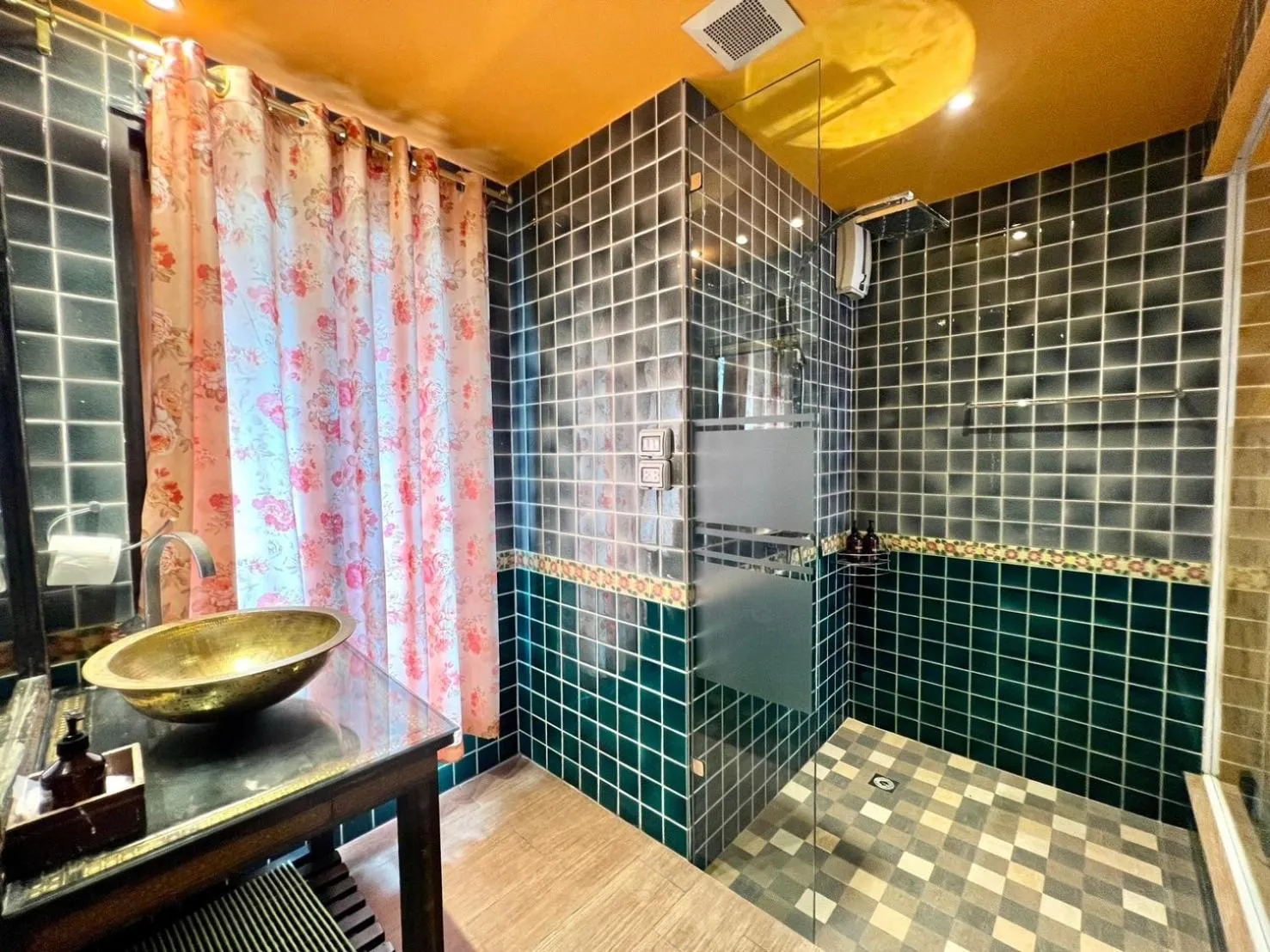 Changpuak Boutique House