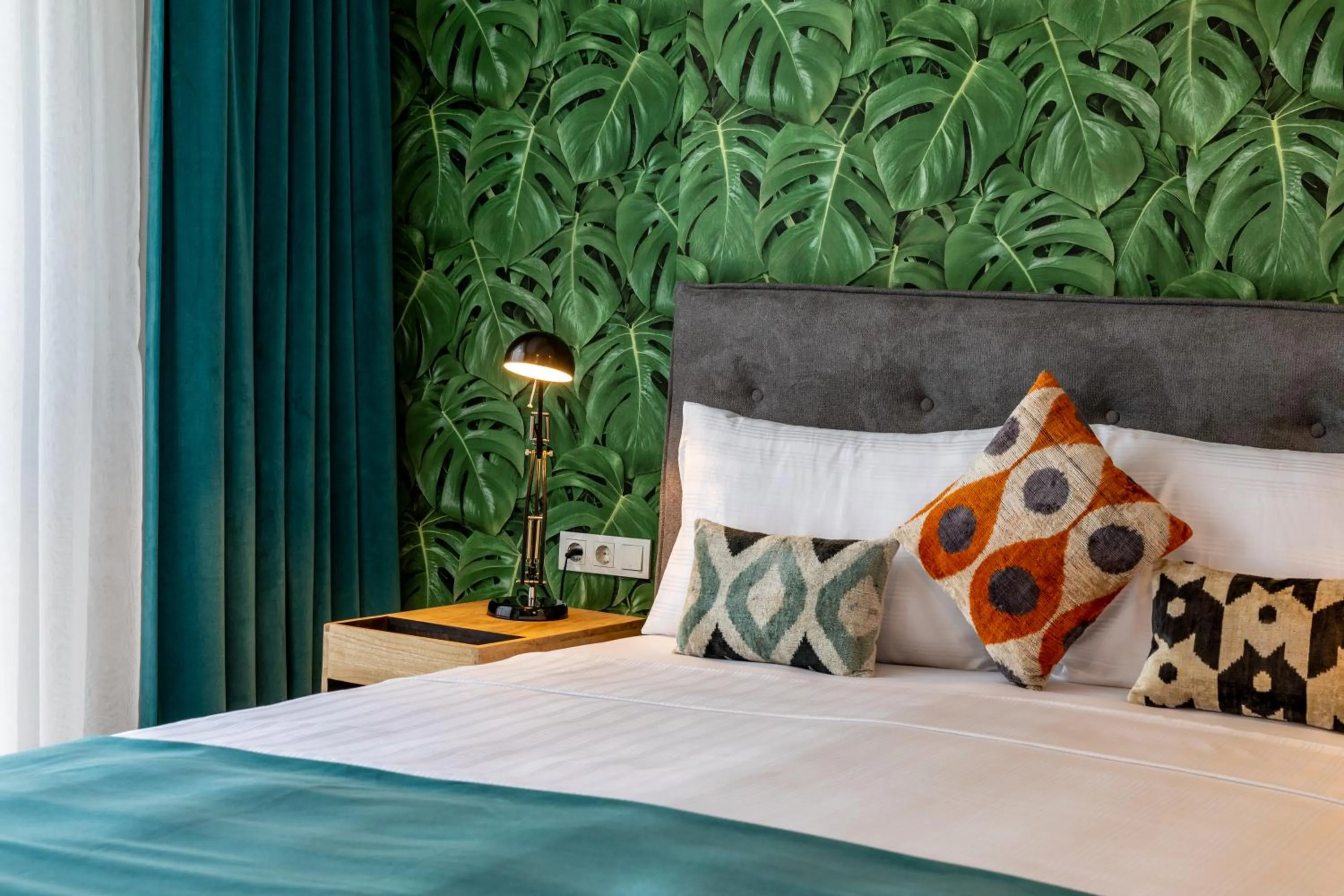 Bed in Green Parrot Hotel Istanbul