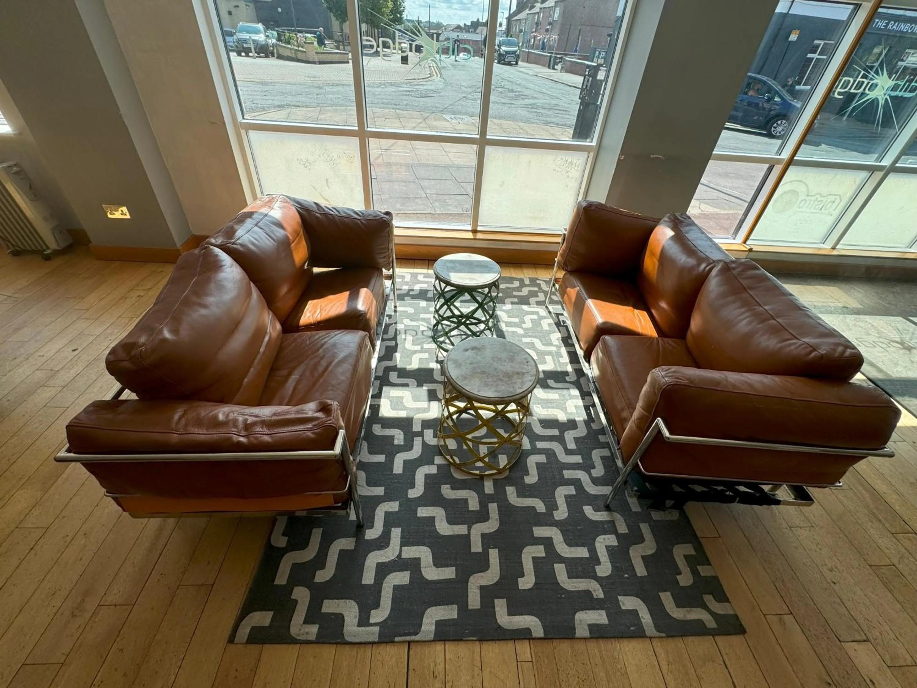 Seating area in Citilodge Wakefield Hotel by Roomsbooked