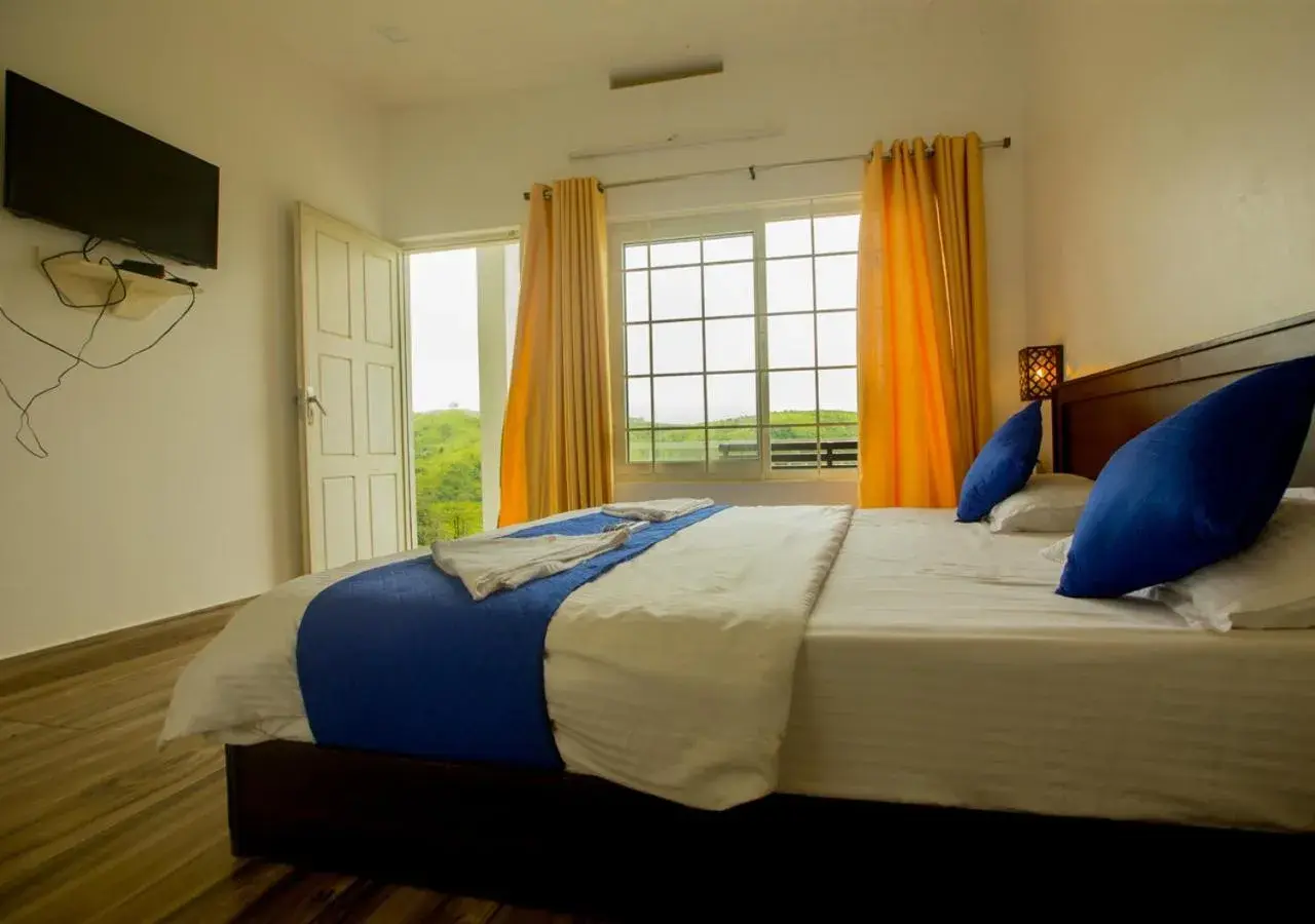 Two-Bedroom Villa in White Stone Vagamon Hilltop Cottage by VOYE HOMES Two-Bedroom Villa in White Stone Vagamon Hilltop Cottage by VOYE HOMES