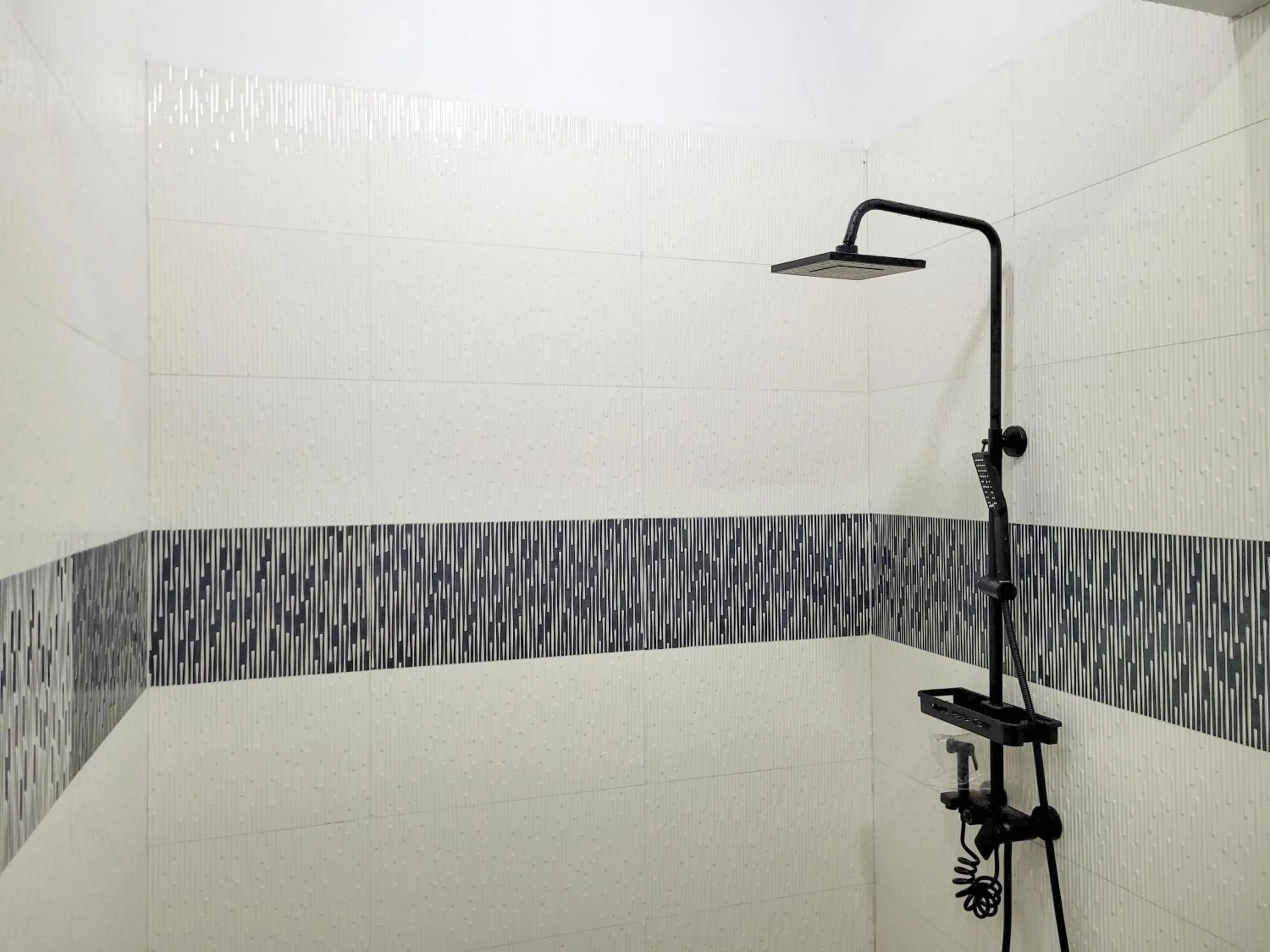 Shower in Belvedere Thoddoo