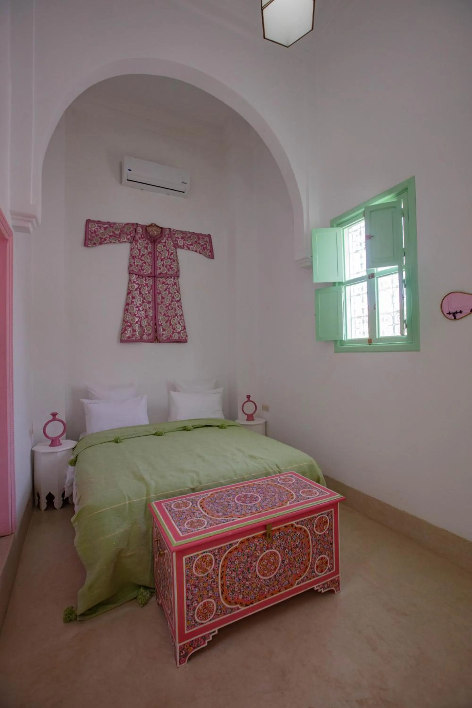 Photo of the whole room, Bed in Riad Dar Rabiaa