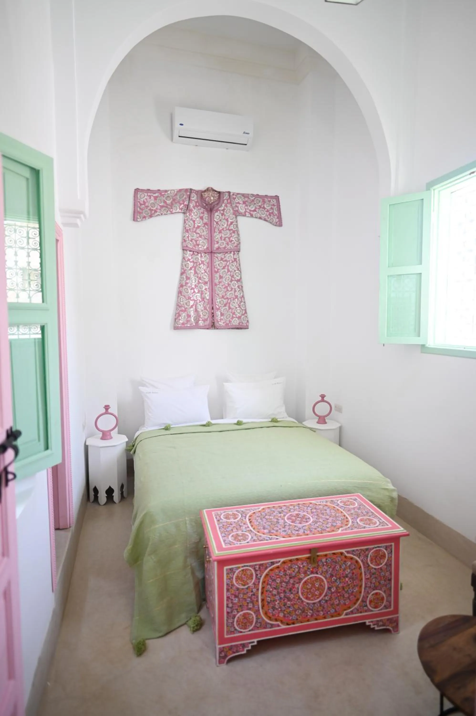 Photo of the whole room, Bed in Riad Dar Rabiaa
