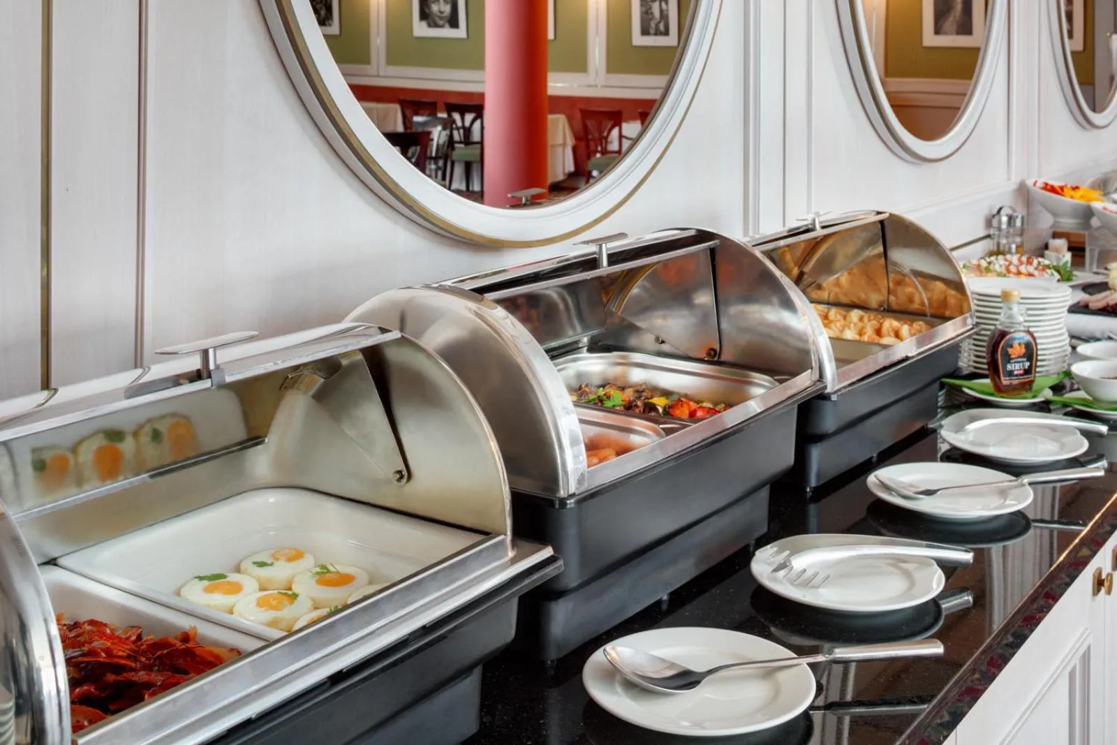 Breakfast in Hotel Savoy Prague