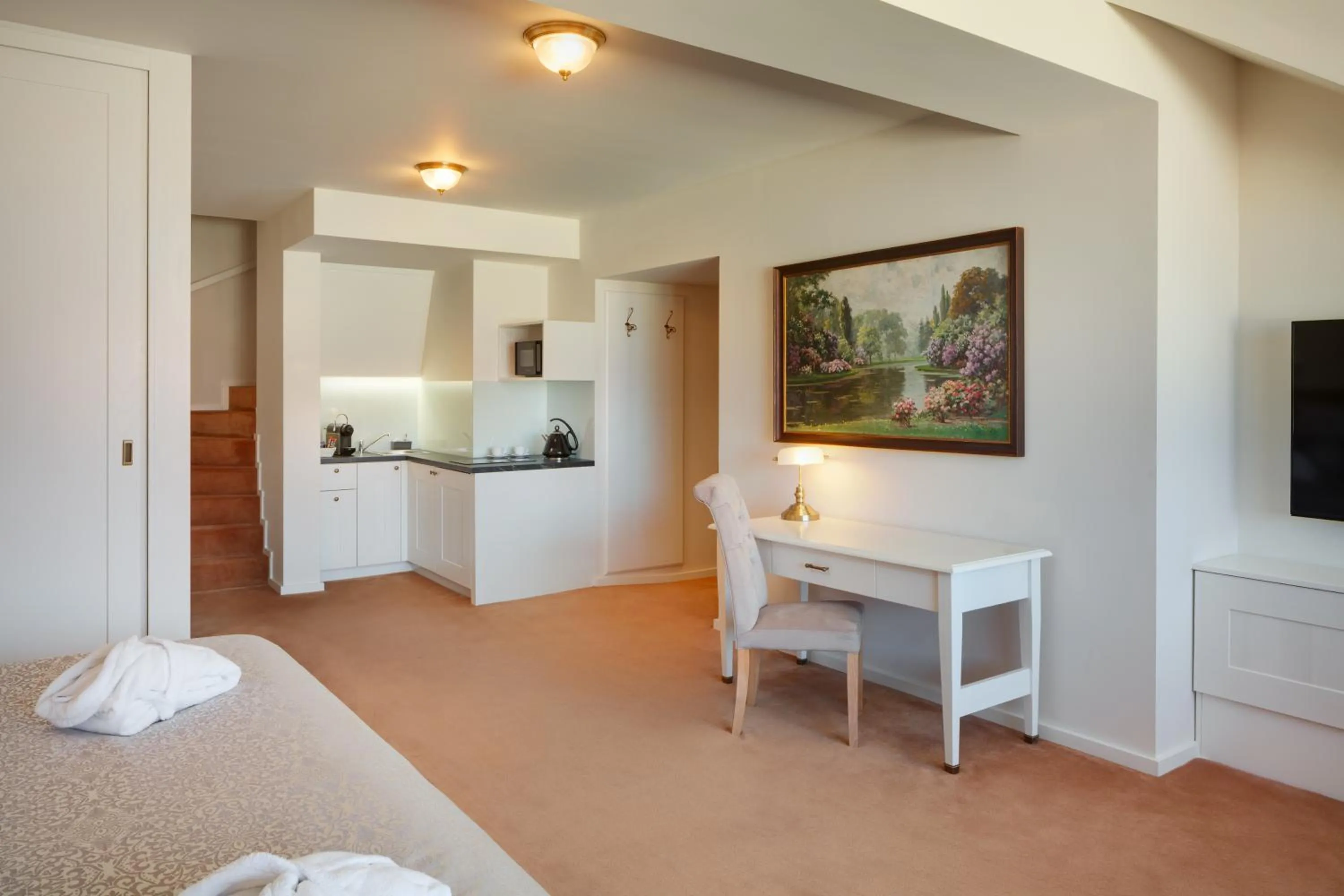 Coffee/tea facilities in Hotel Savoy Prague