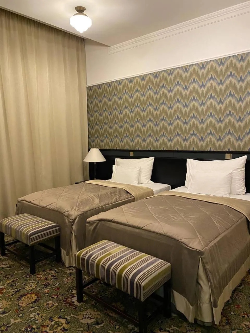 Bed in Hotel Savoy Prague