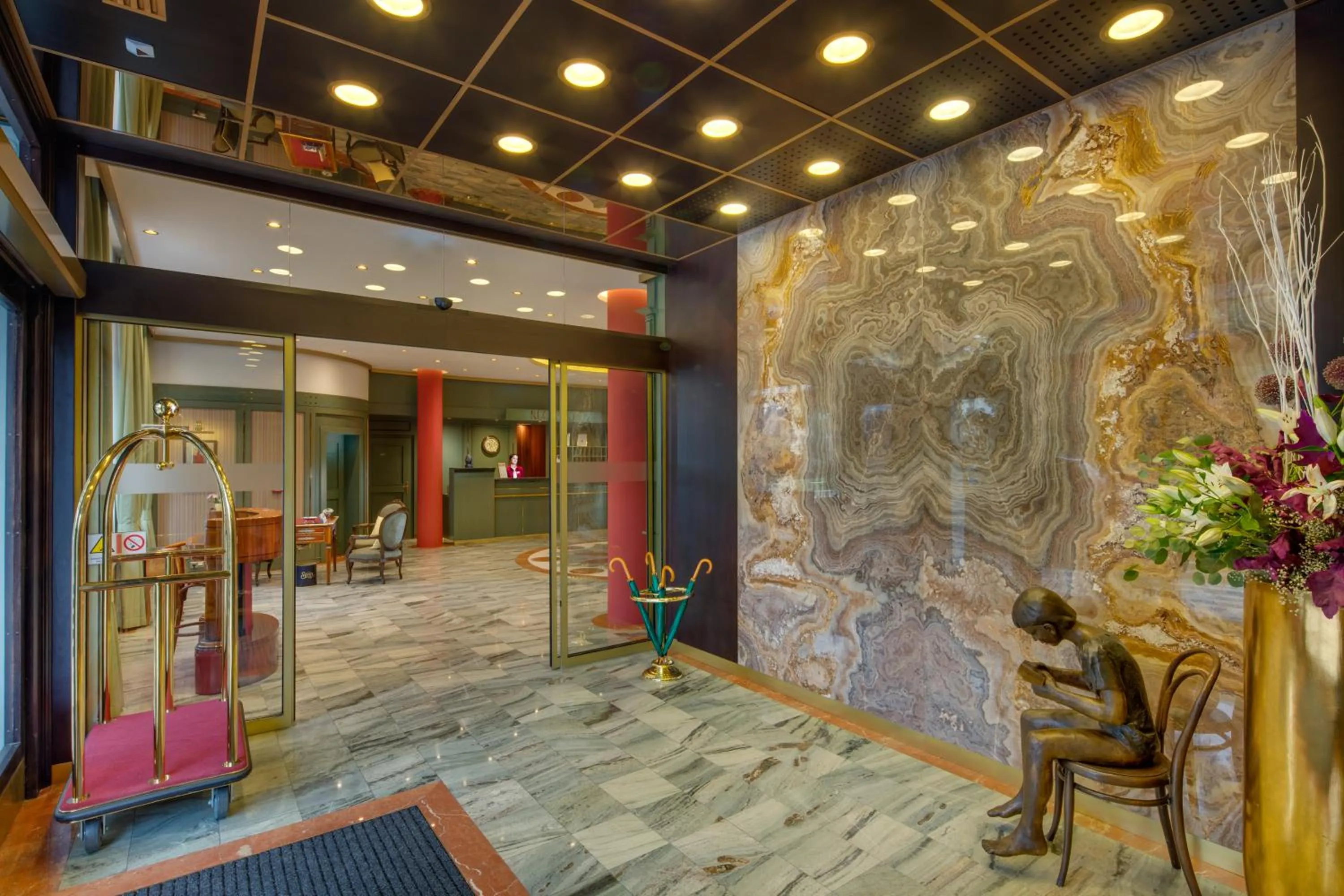 Lobby or reception in Hotel Savoy Prague