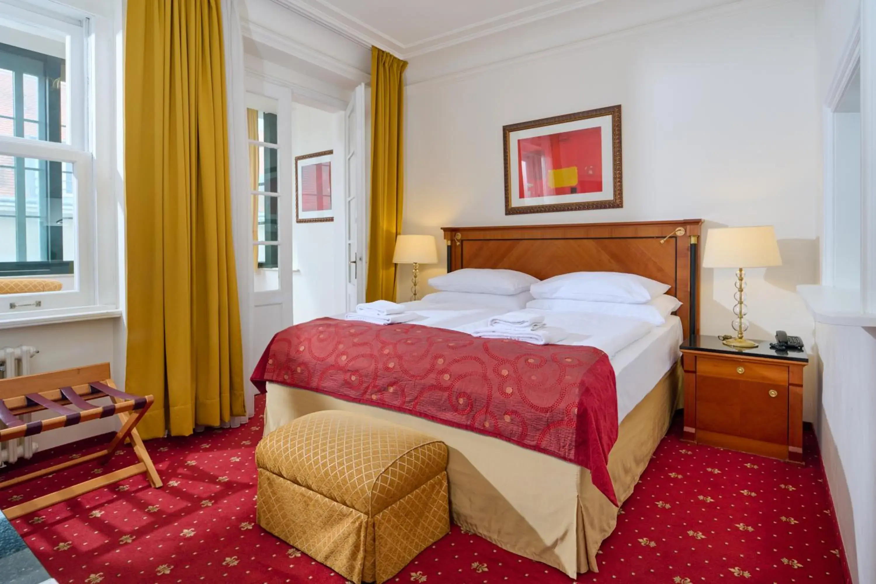 Family Room (3-4 Adults) in Hotel Bologna Family Room (3-4 Adults) in Hotel Bologna