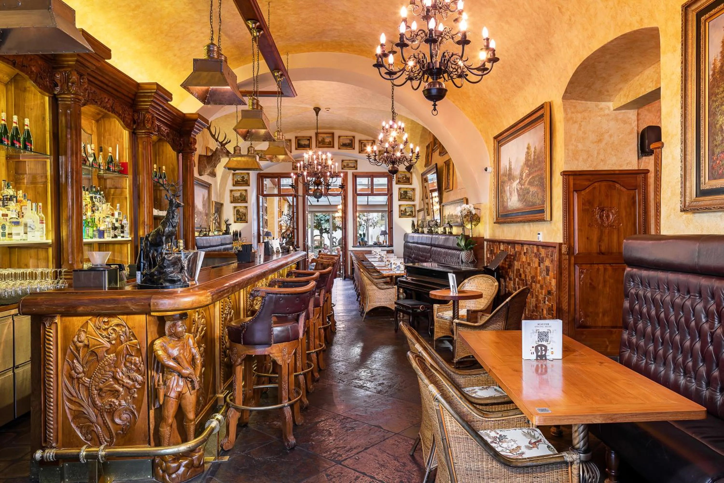 Restaurant/places to eat in Iron Gate Hotel & Suites Prague by BHG