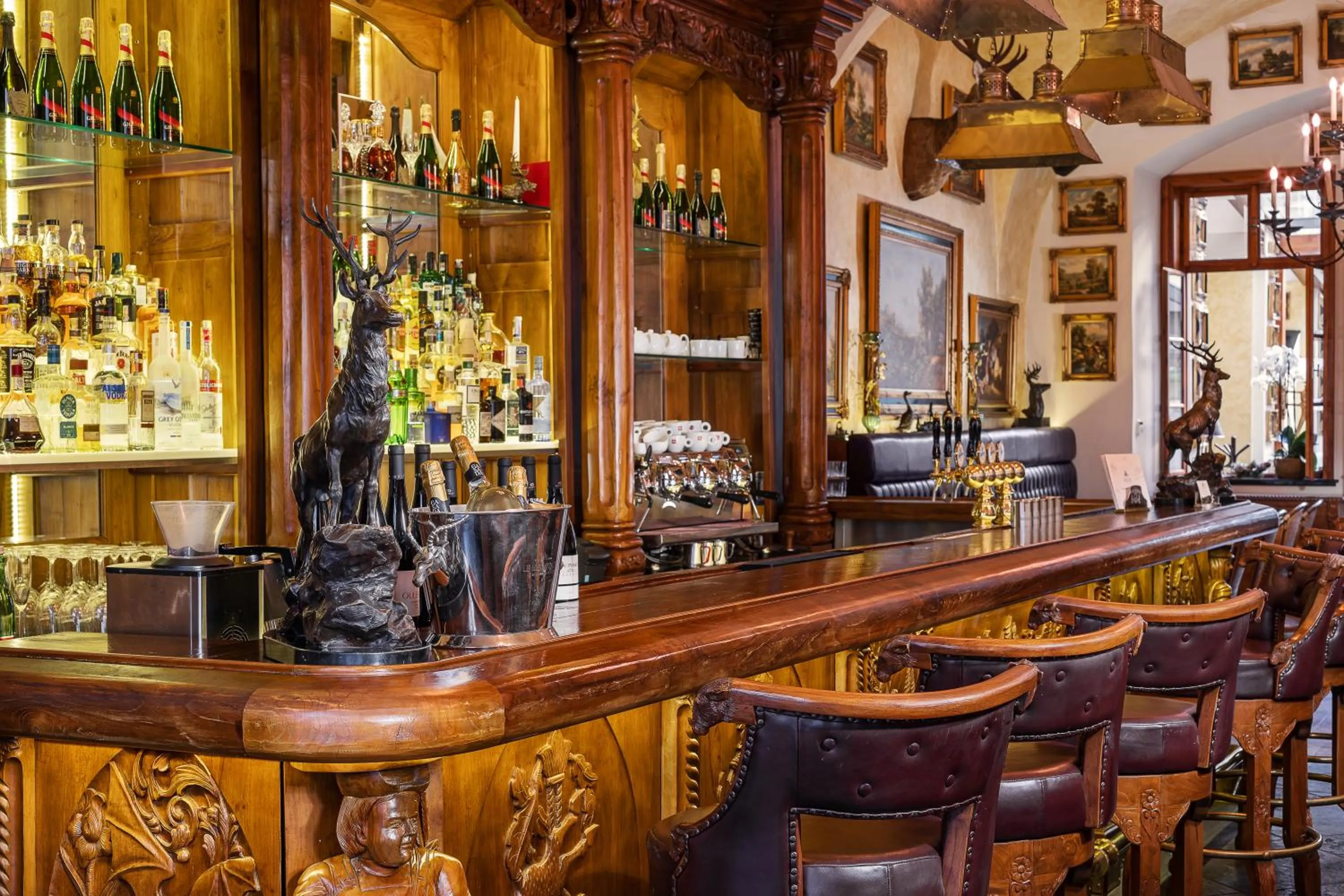 Restaurant/places to eat in Iron Gate Hotel & Suites Prague by BHG