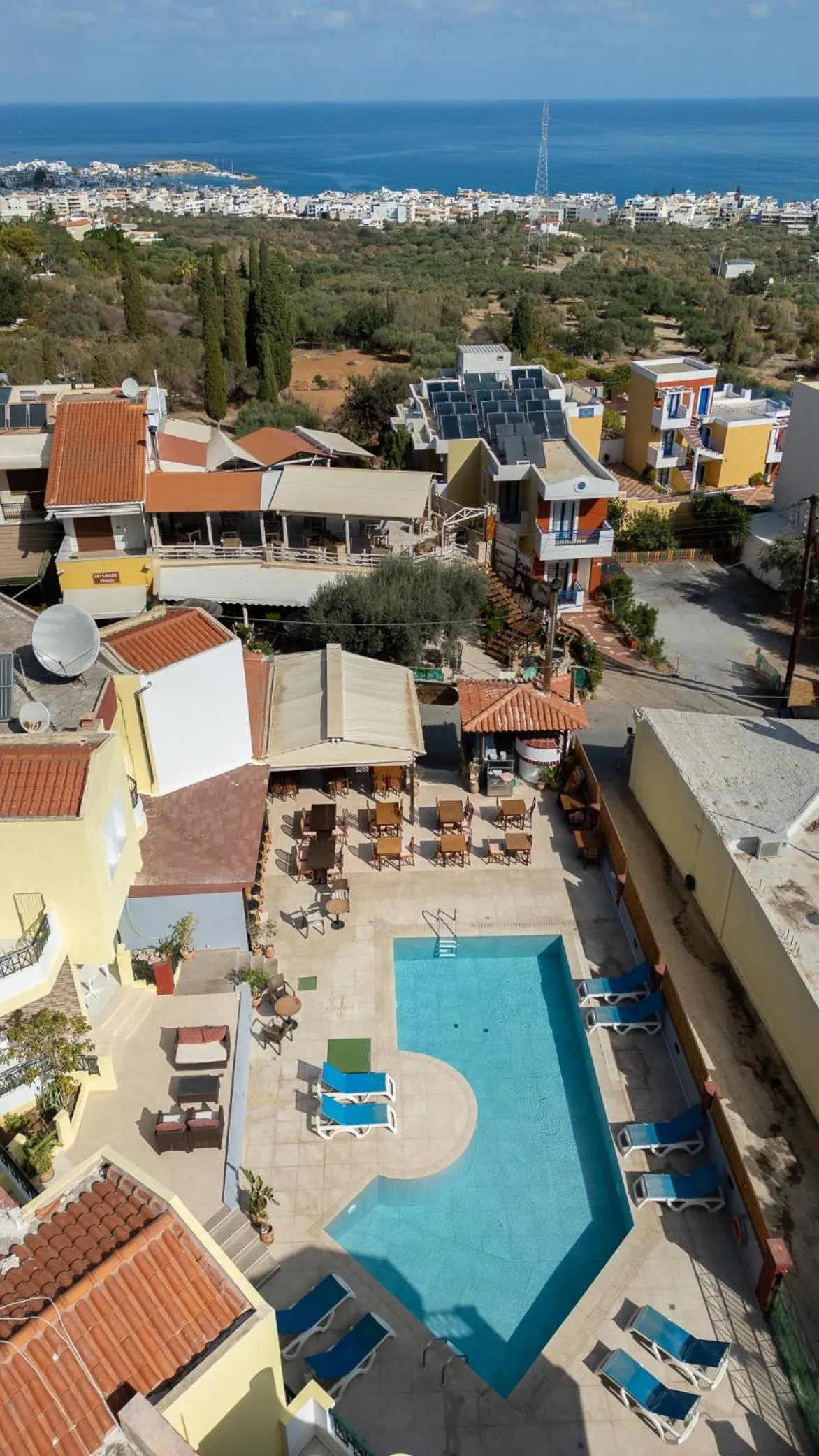 Property building in Ariadni Palace Apartments