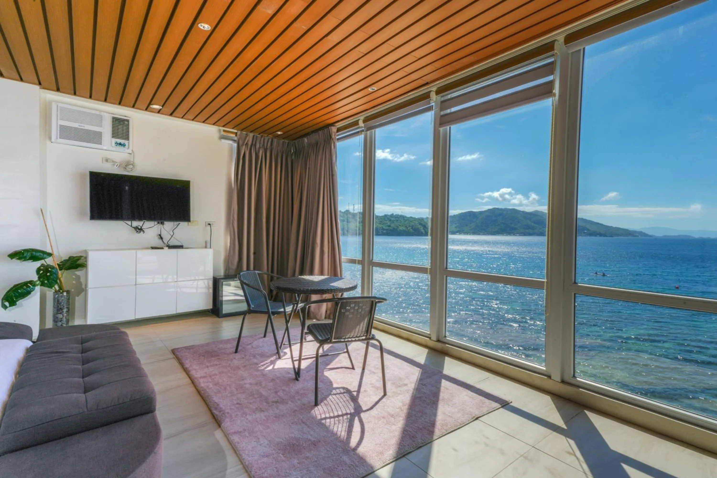 Destino Beach Resort and Hotel