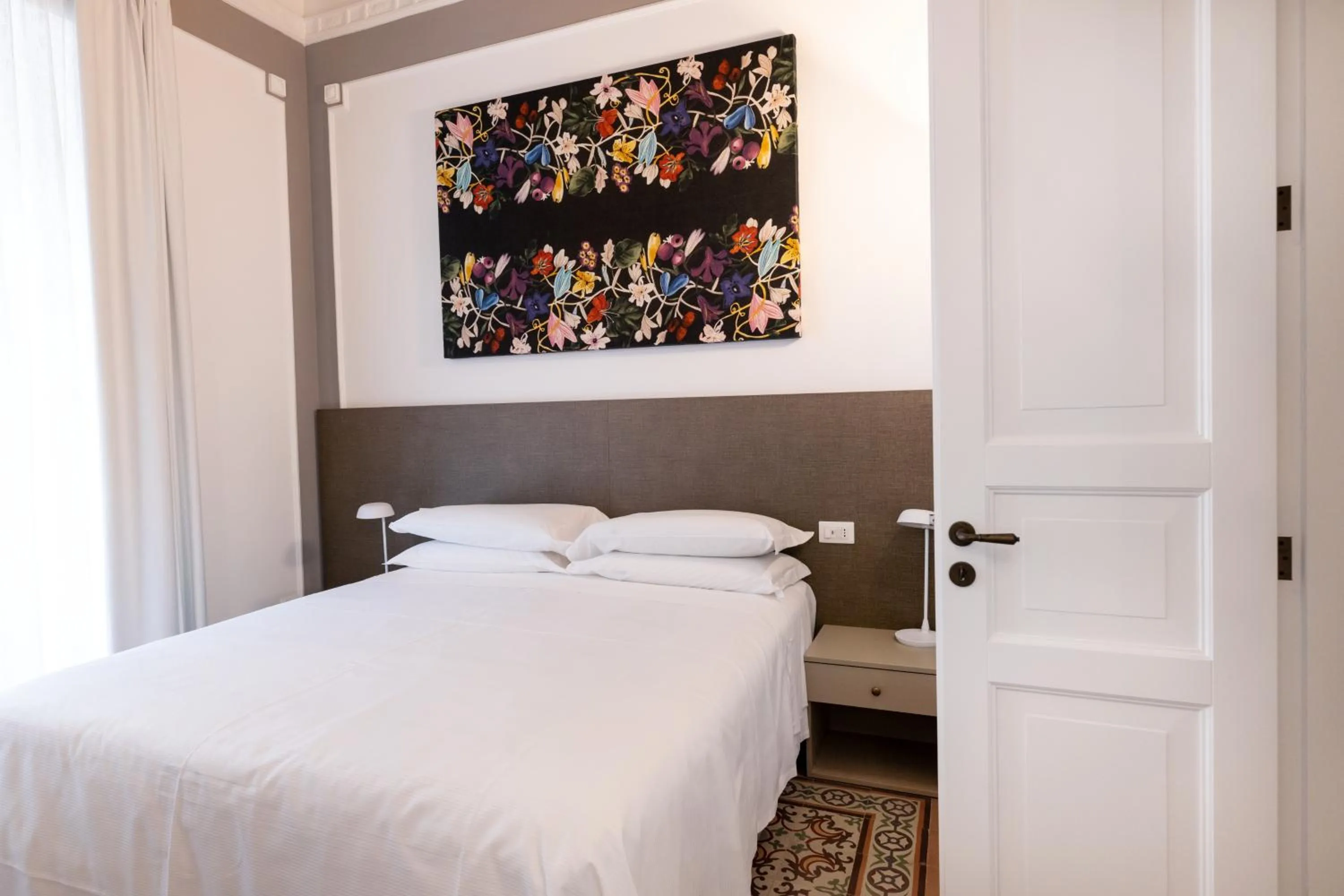 Bed in Riflessi Acireale Palace Suites