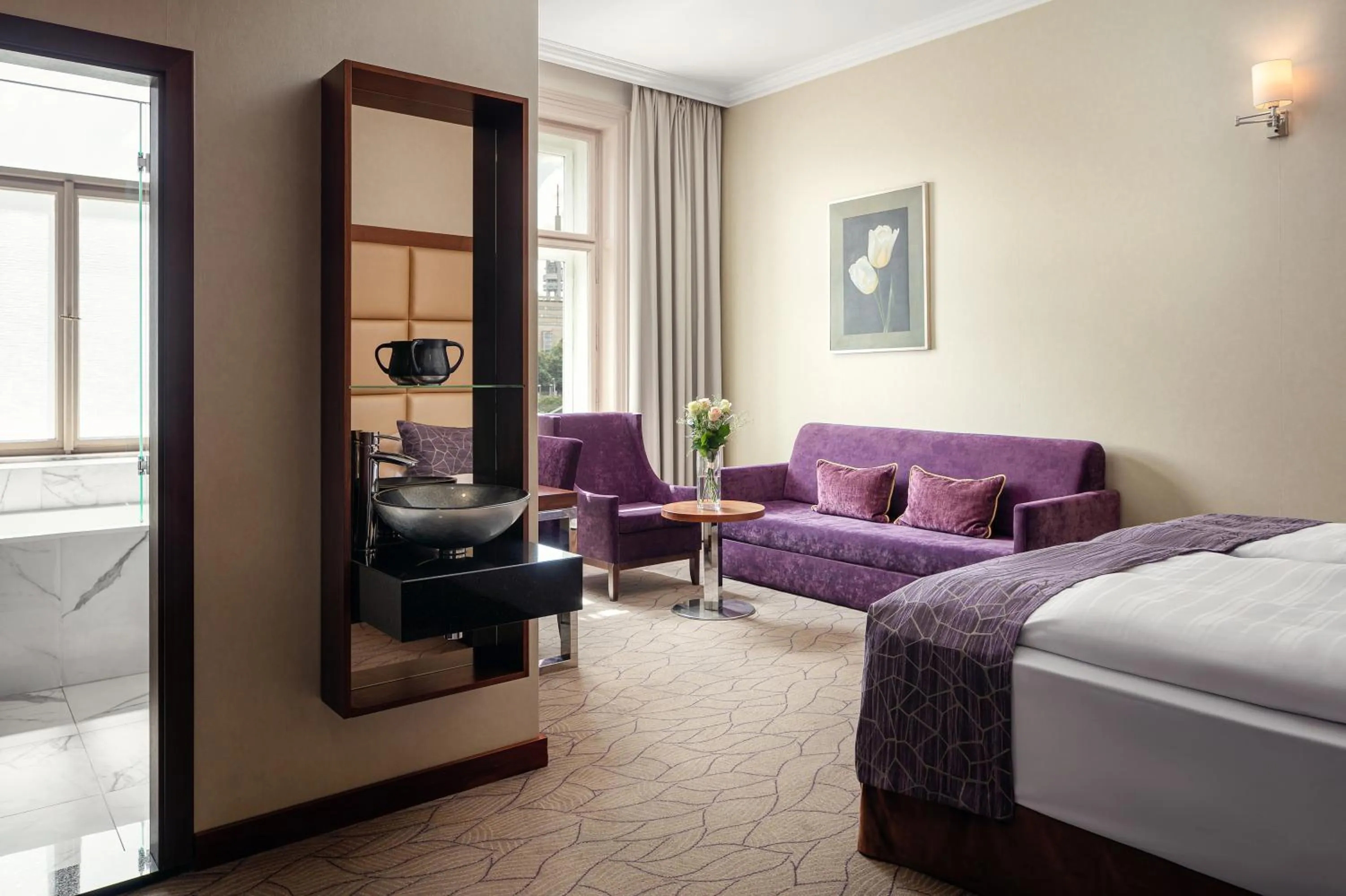 Bathroom, Bed in Kosher Hotel King David Prague