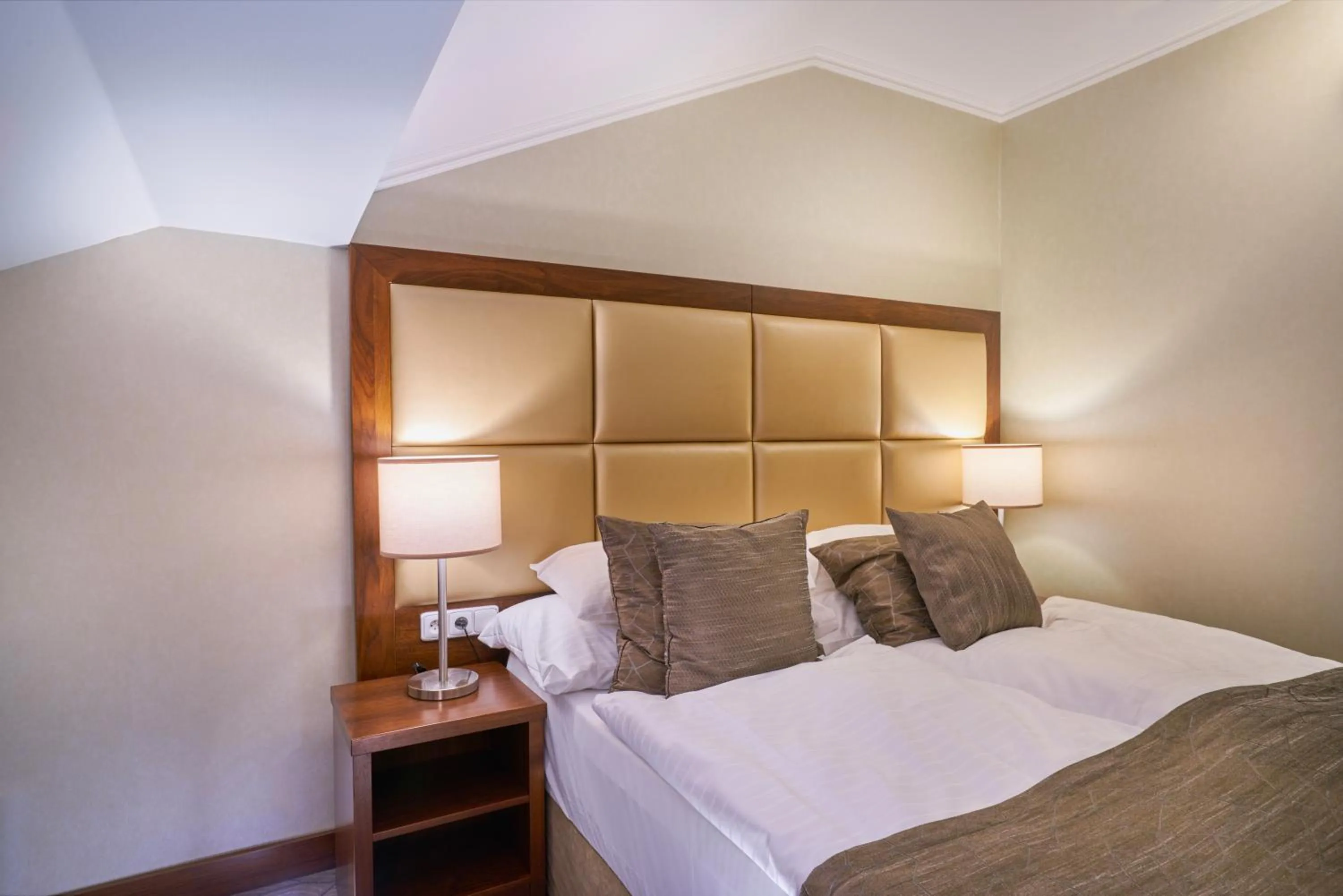 Bed in Kosher Hotel King David Prague