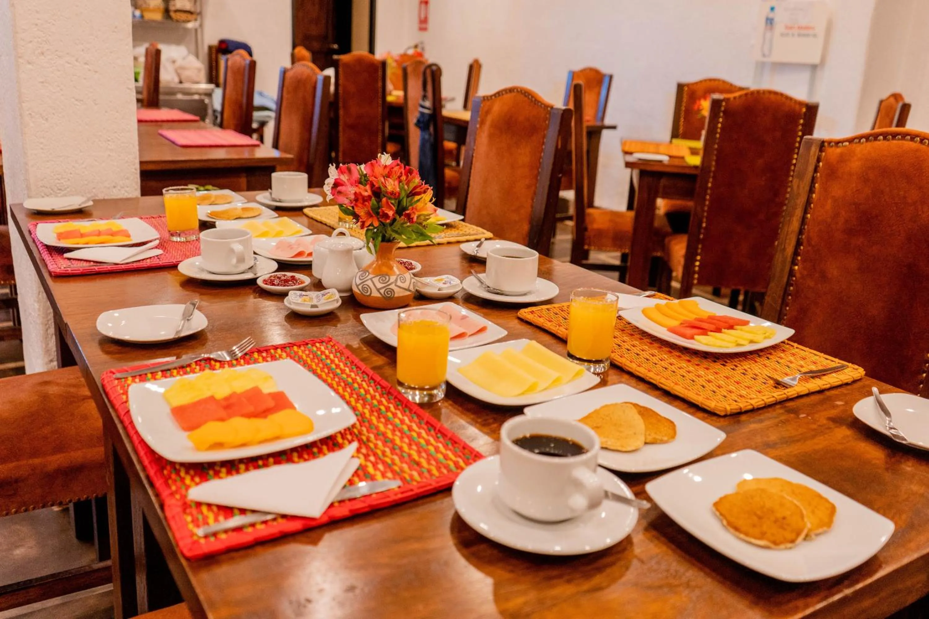 Breakfast in Vilas Insight Hotel Machupicchu