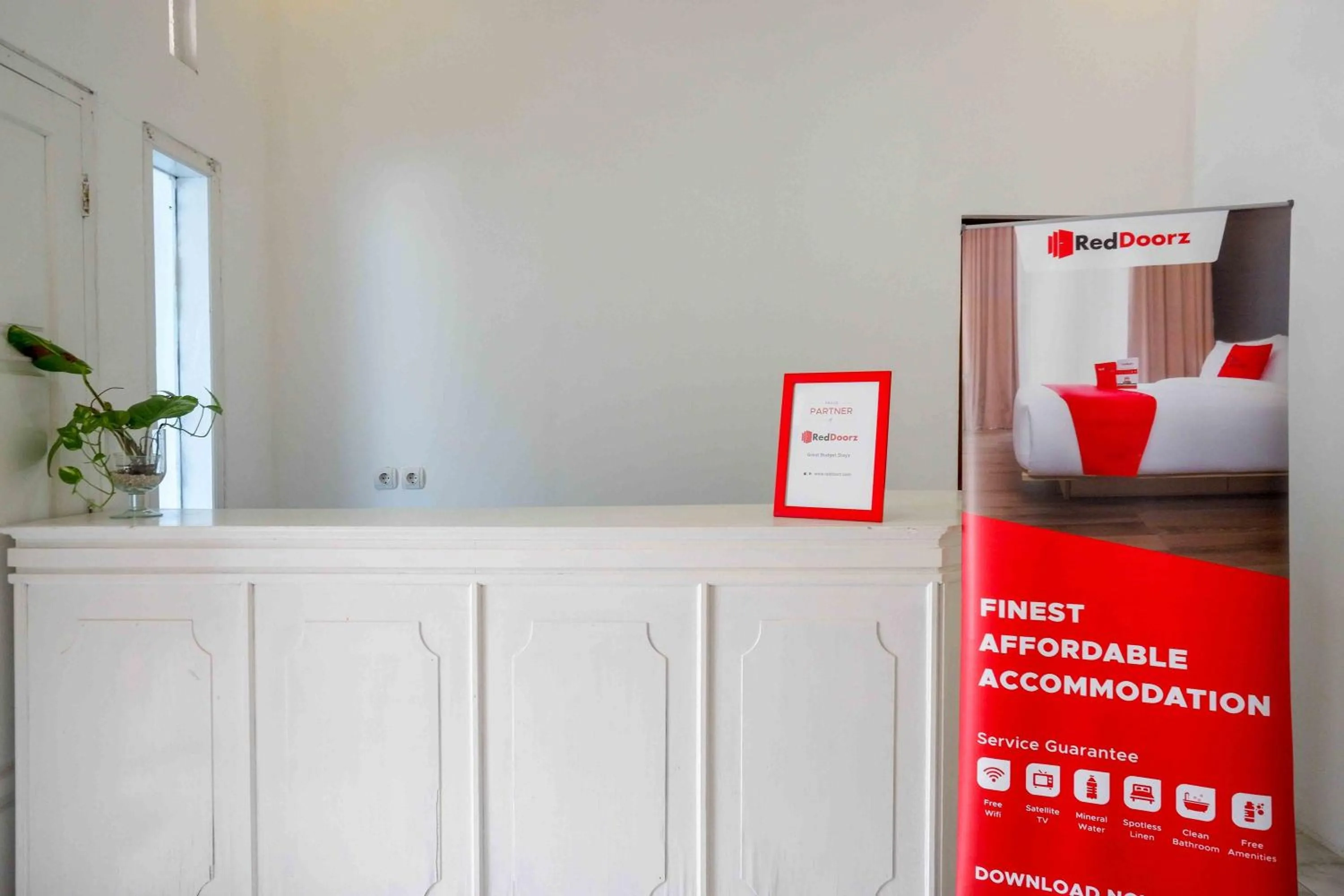 RedDoorz near GOR Jatidiri Semarang