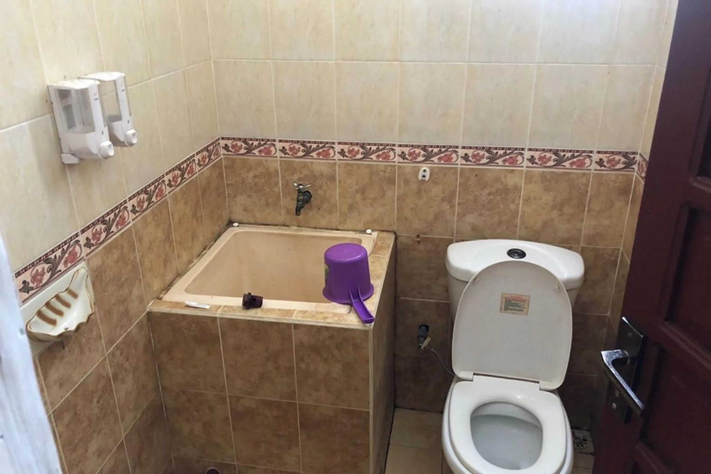 Bathroom in Wisma Gardenia Palangkaraya Syariah RedPartner