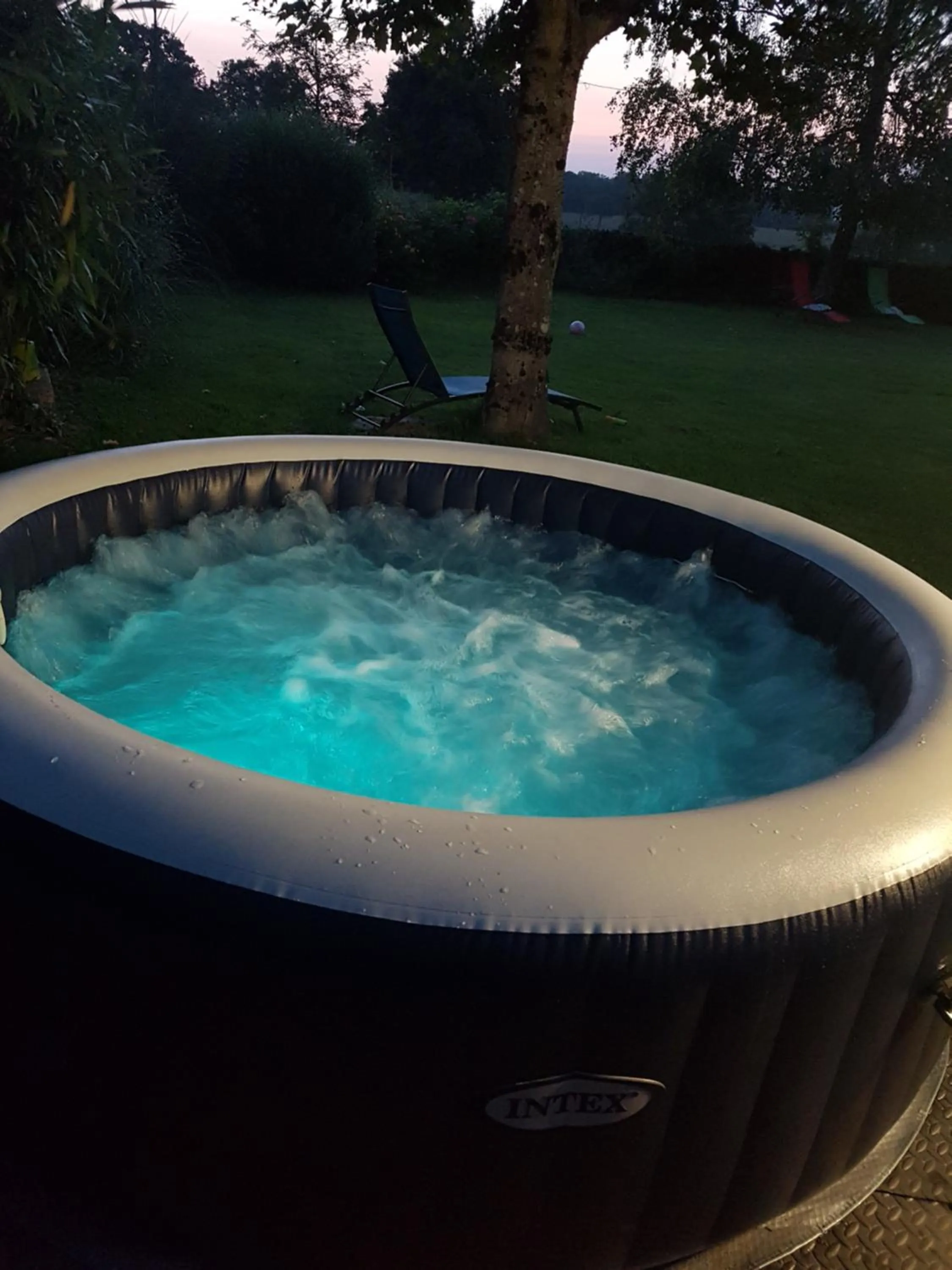 Hot Tub in La Lisière du Morvan