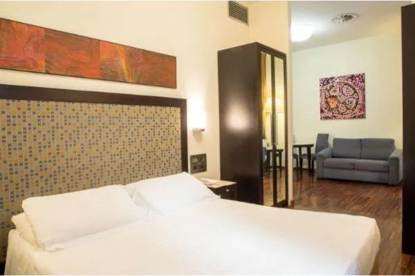 Photo of the whole room, Bed in Residenza Mecenate